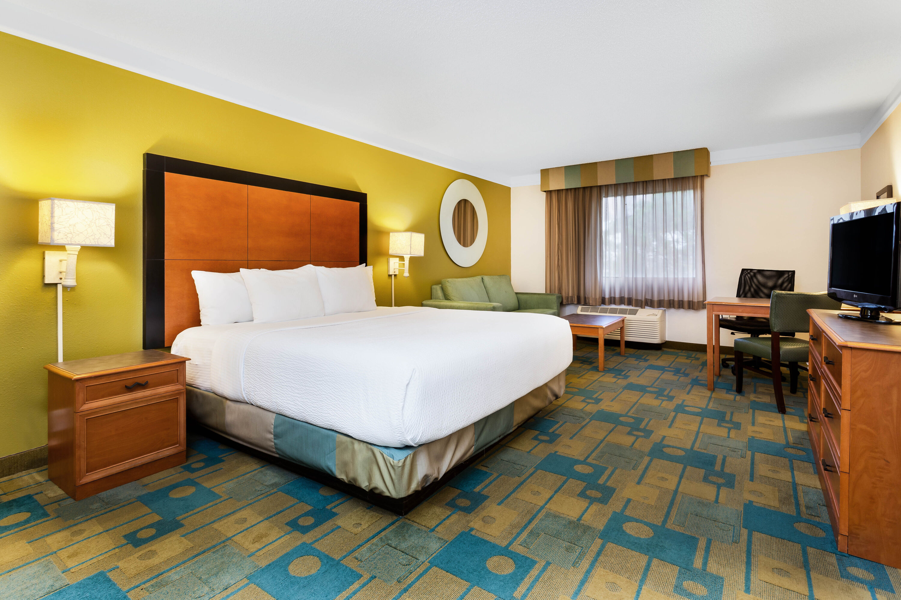 Guest room at the La Quinta Inn & Suites by Wyndham St. Pete-Clearwater Airpt in Clearwater, Florida