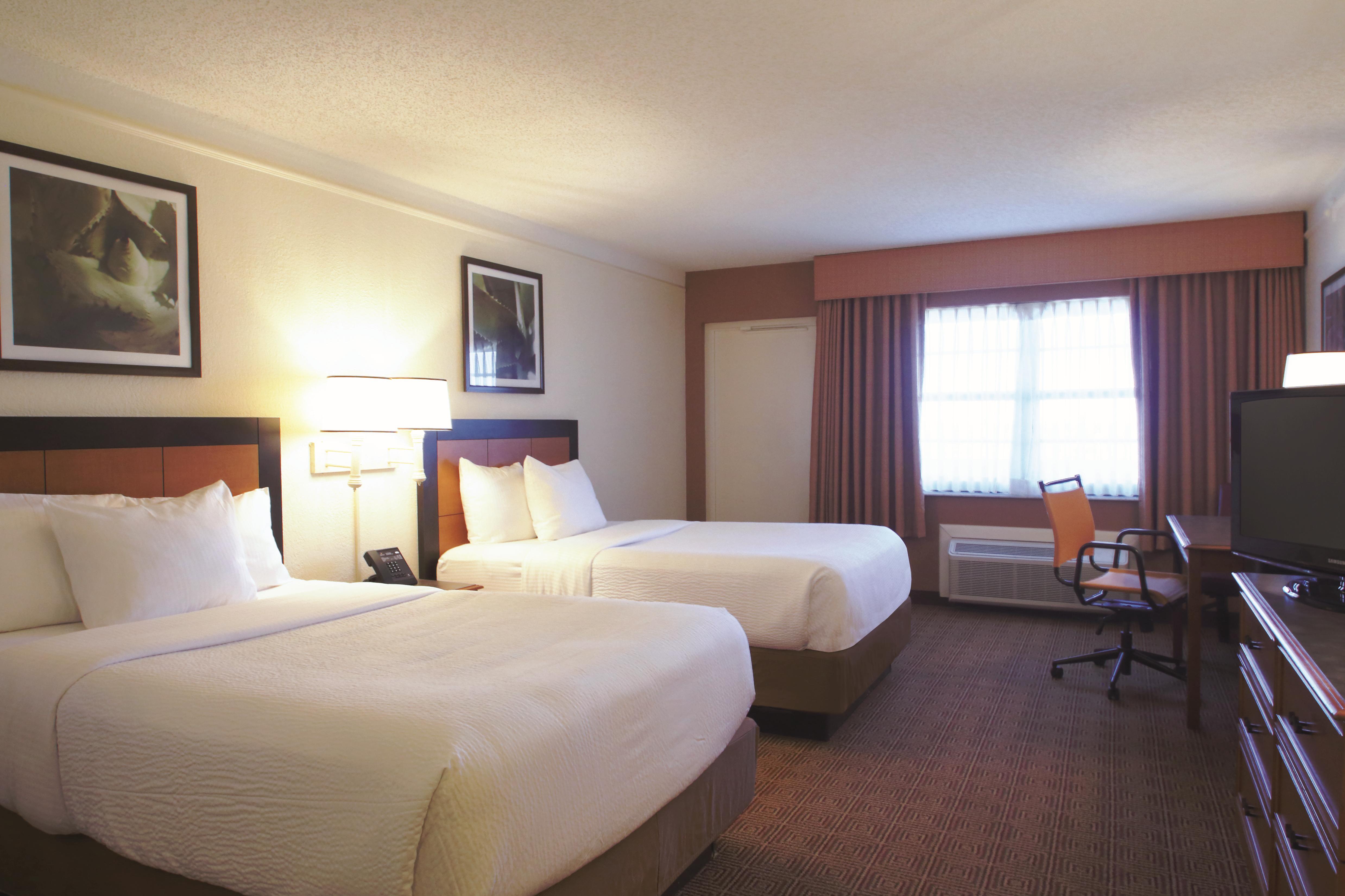 La Quinta Inn & Suites by Wyndham Coral Springs Univ Dr Coral Springs