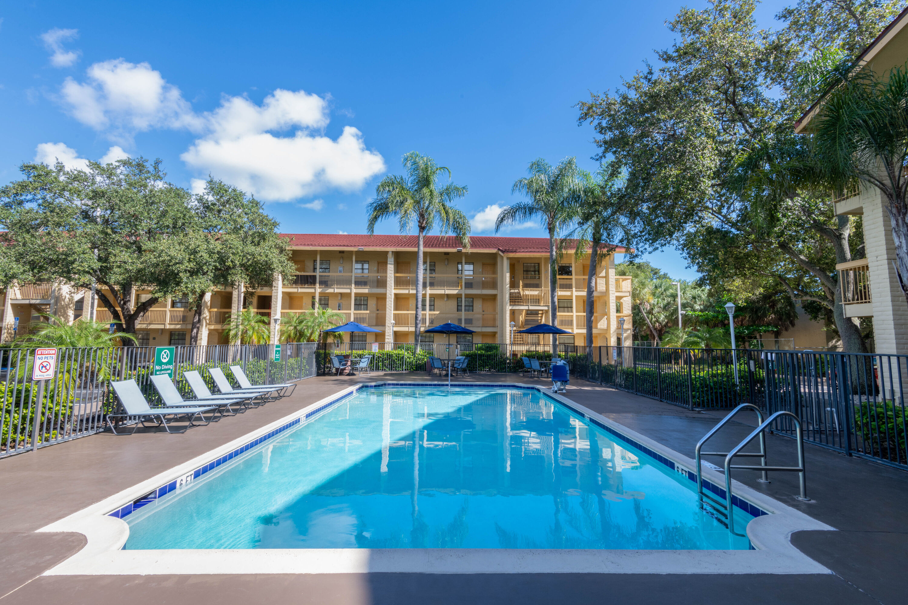 La Quinta East Deerfield Beach Boca Raton Deerfield Beach, FL Hotels