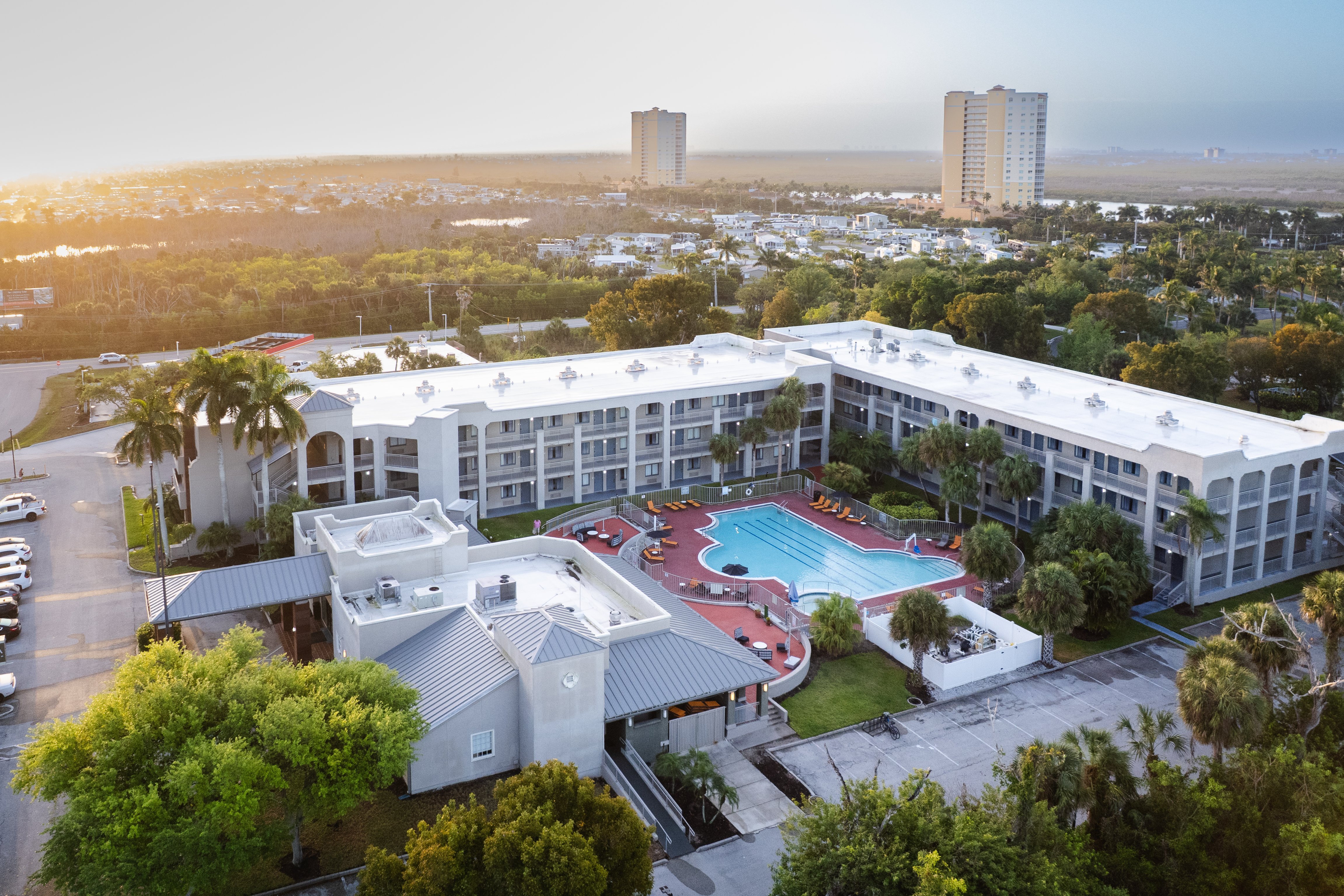 Exterior of La Quinta Inn & Suites by Wyndham Ft. Myers-Sanibel Gateway hotel in Fort Myers, Florida
