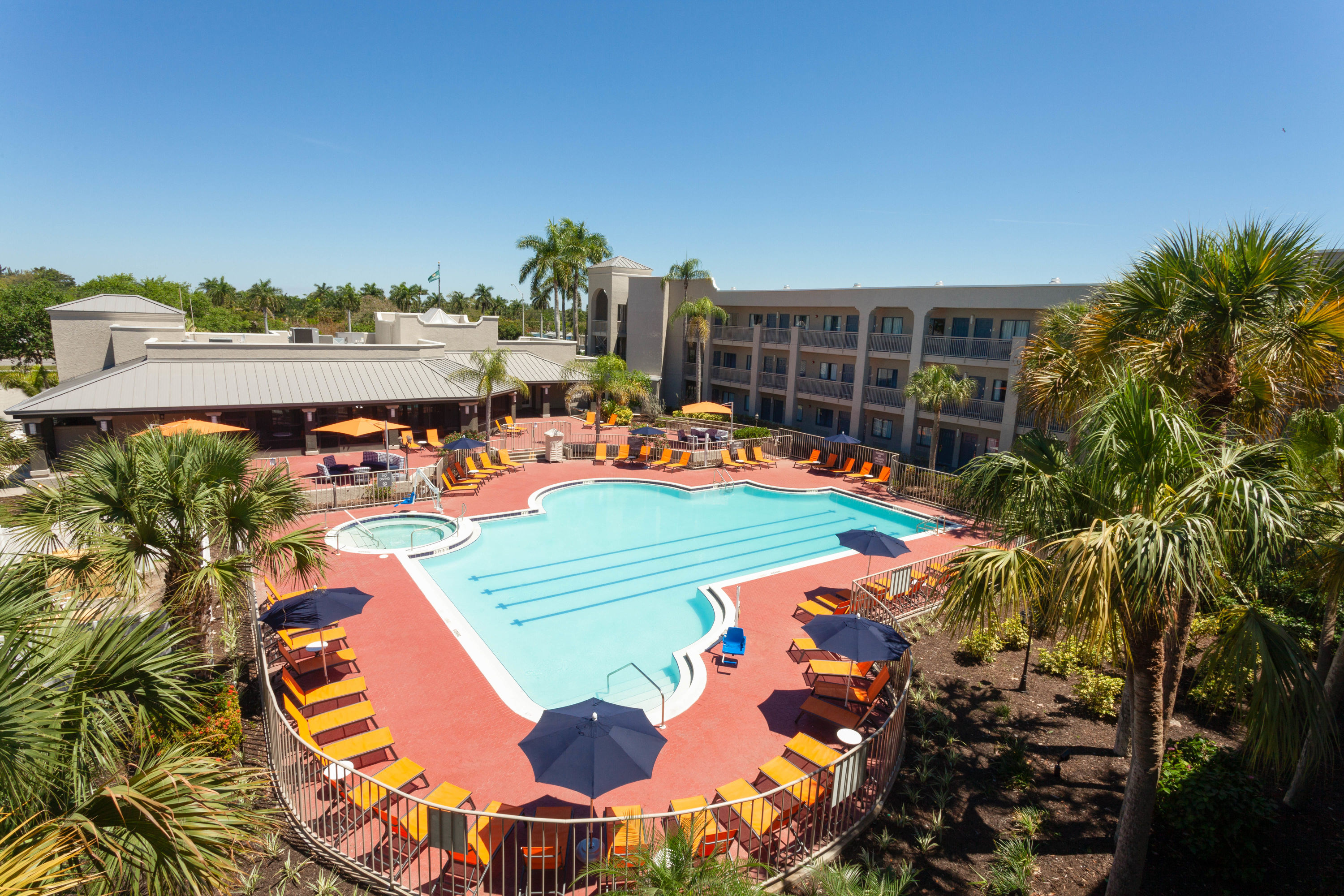 La Quinta Inn Amp Suites By Wyndham Ft Myers Sanibel