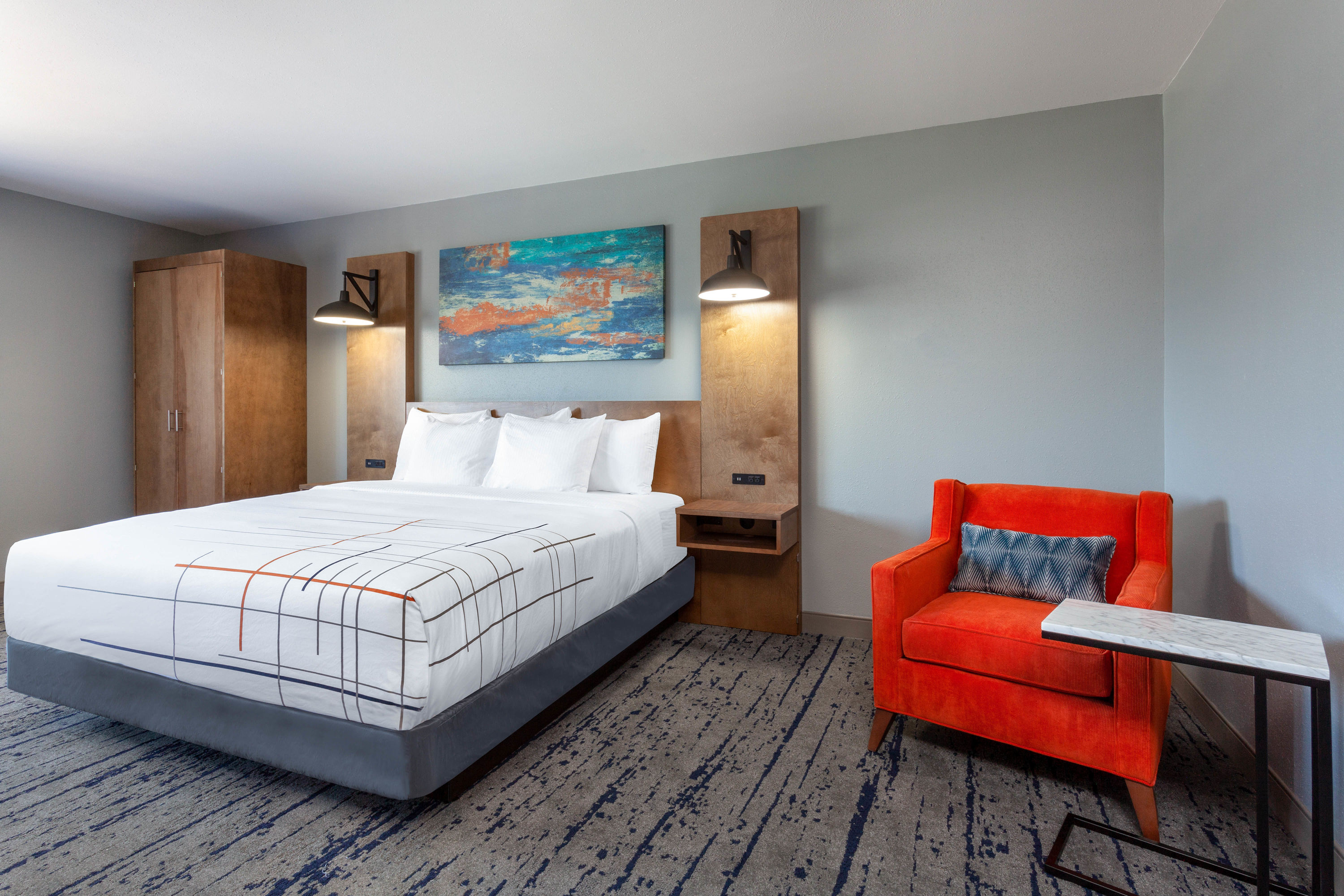 La Quinta Inn & Suites by Wyndham Ft. Myers-Sanibel Gateway suite in Fort Myers, Florida