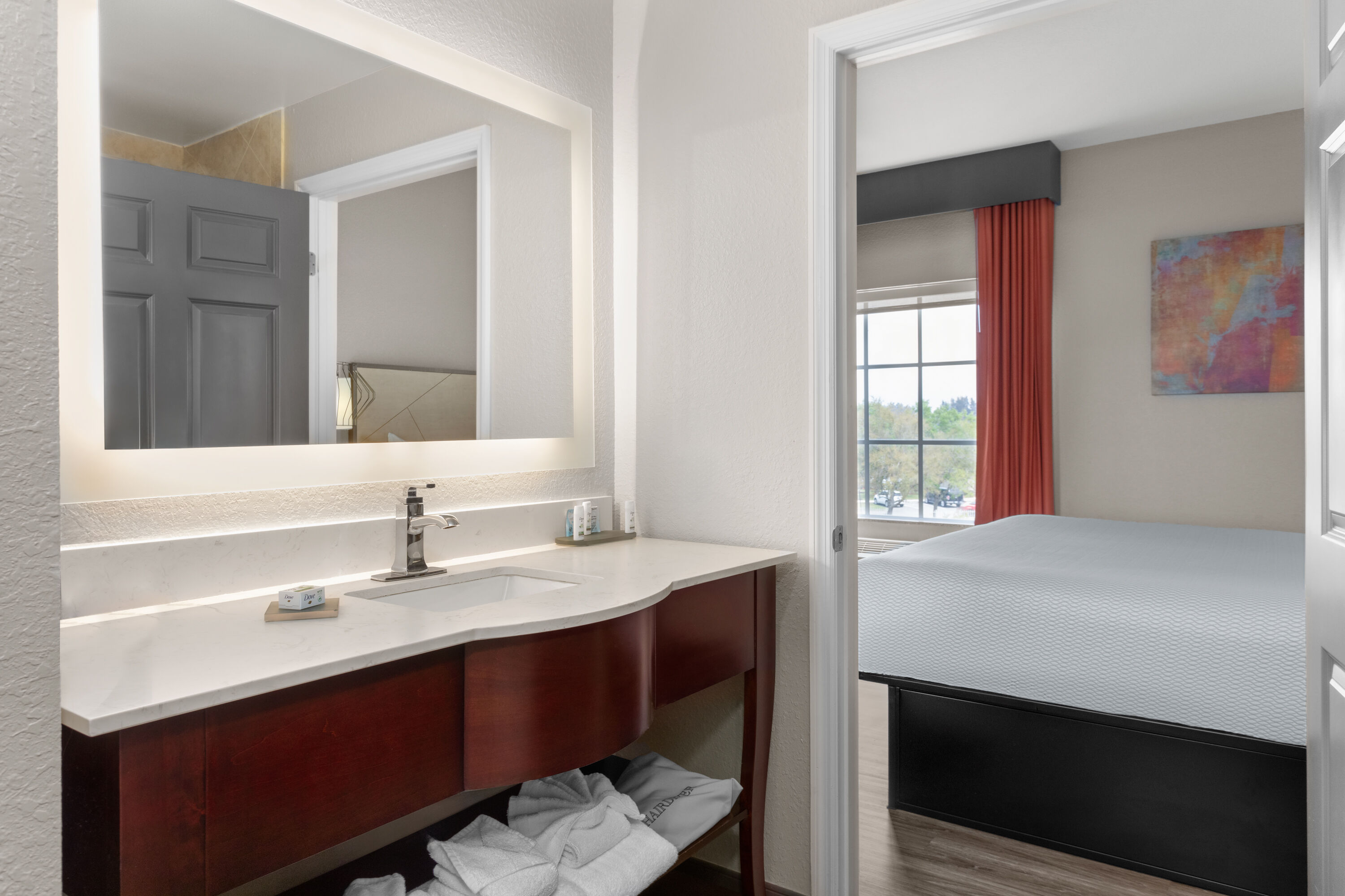 Guest room bath at the La Quinta Inn & Suites by Wyndham Ft. Pierce in Fort Pierce, Florida