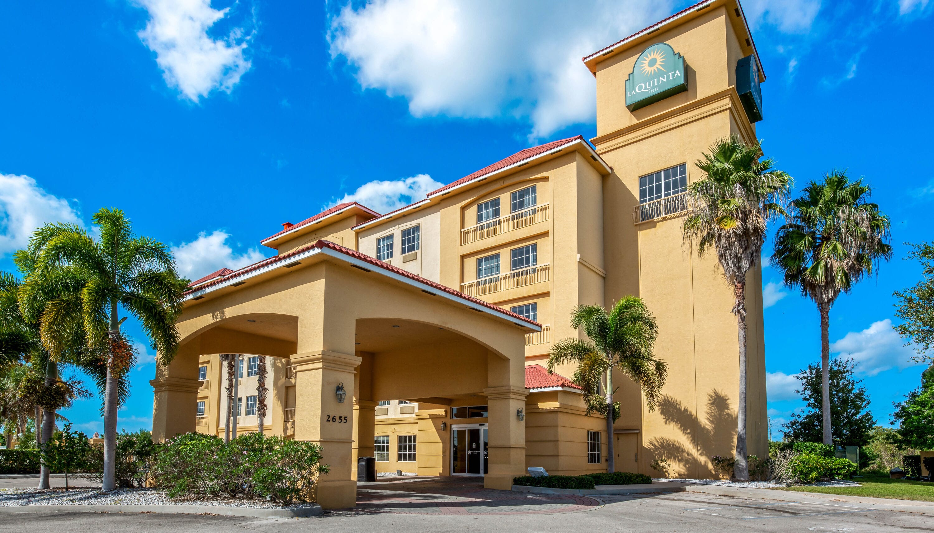La Quinta Inn & Suites by Wyndham Ft. Pierce   Fort Pierce, FL Hotels