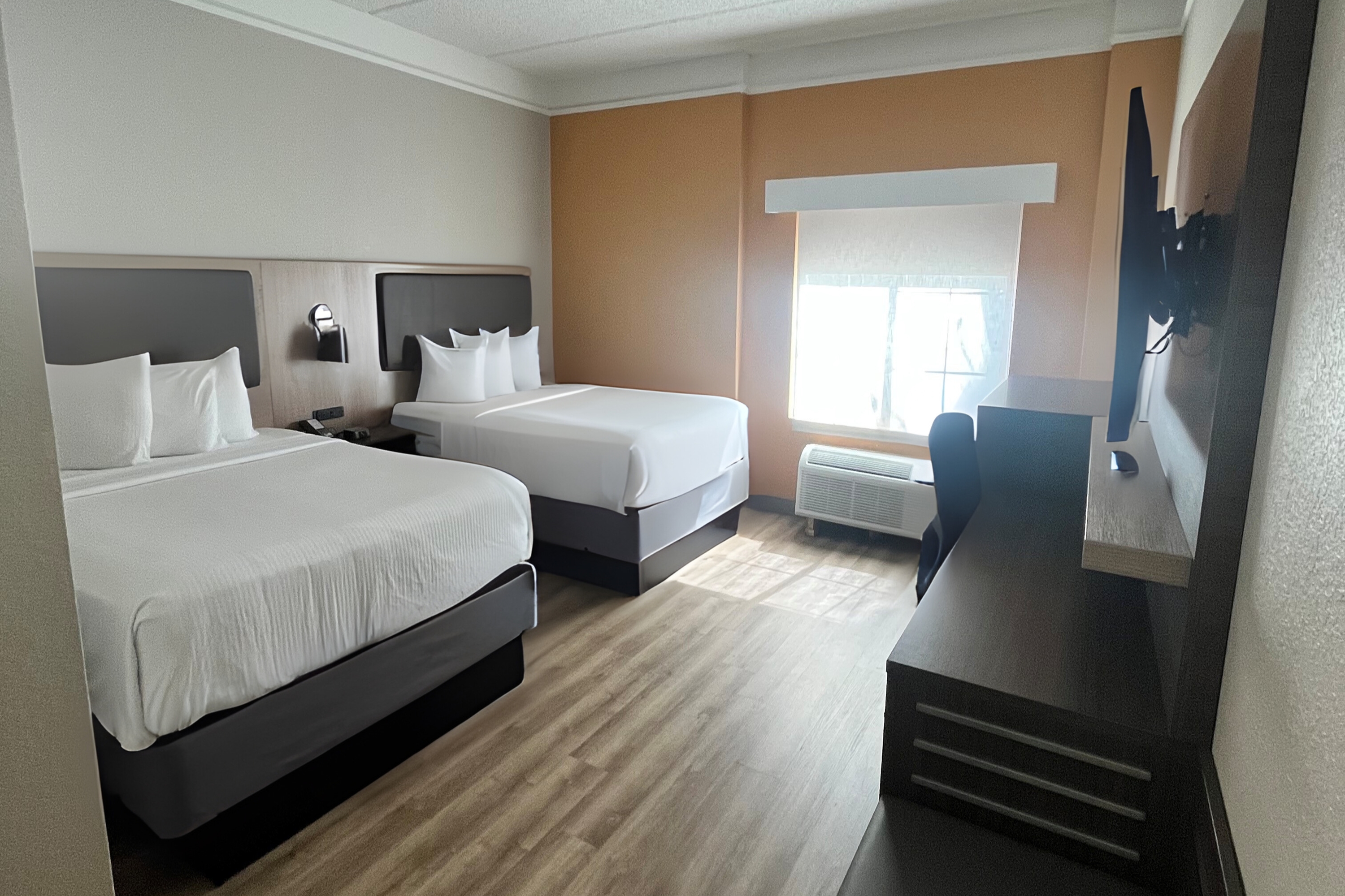 Guest room at the La Quinta Inn & Suites by Wyndham Jacksonville Butler Blvd in Jacksonville, Florida