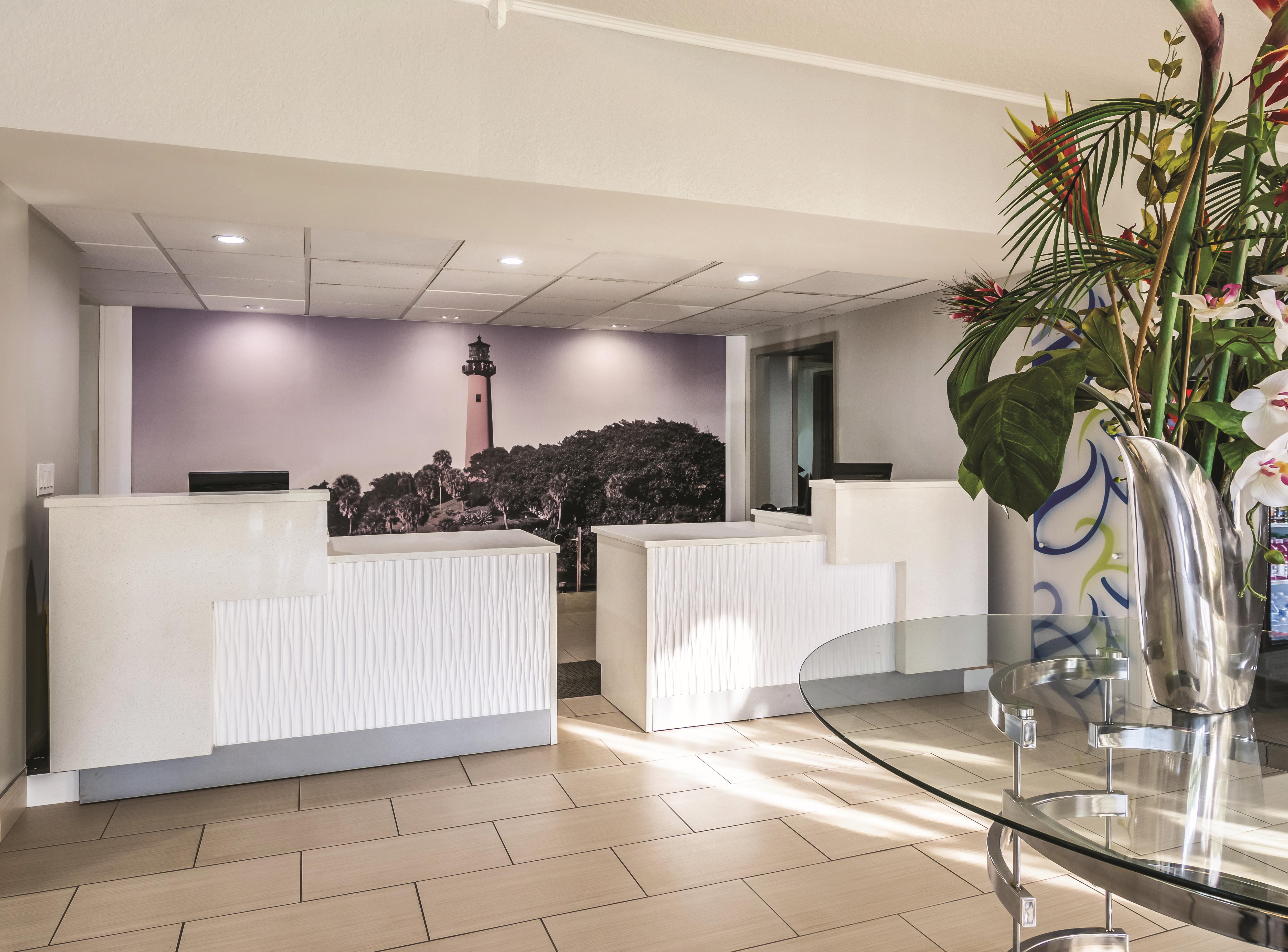 La Quinta Inn By Wyndham Jupiter Jupiter Fl Hotels