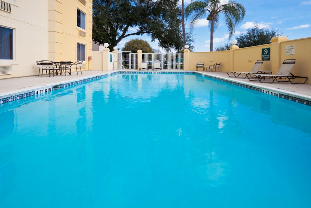 Pool at the La Quinta Inn & Suites by Wyndham Lakeland East in Lakeland, Florida
