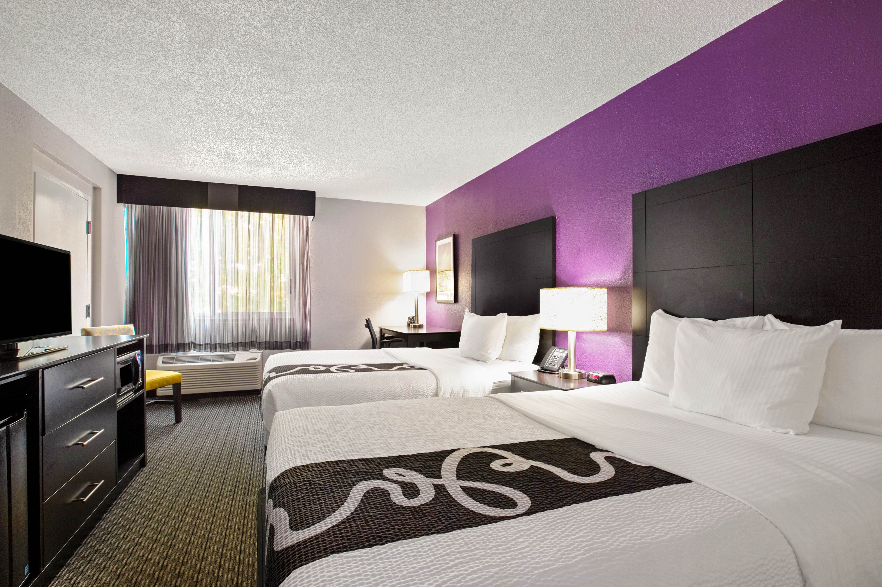 Guest room at the La Quinta Inn & Suites by Wyndham Miami Lakes in Miami, Florida