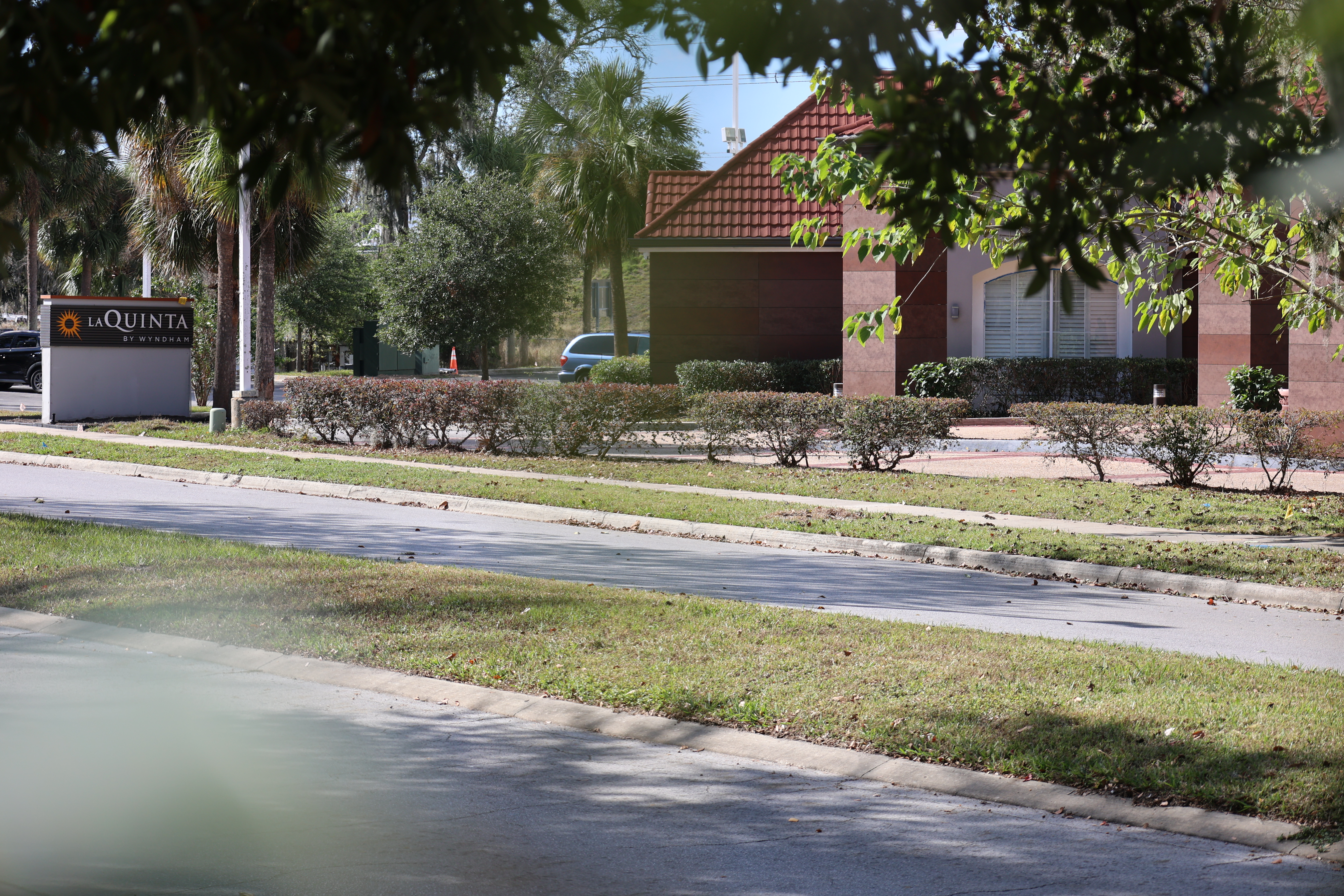 Exterior of La Quinta Inn & Suites by Wyndham Ocala hotel in Ocala, Florida
