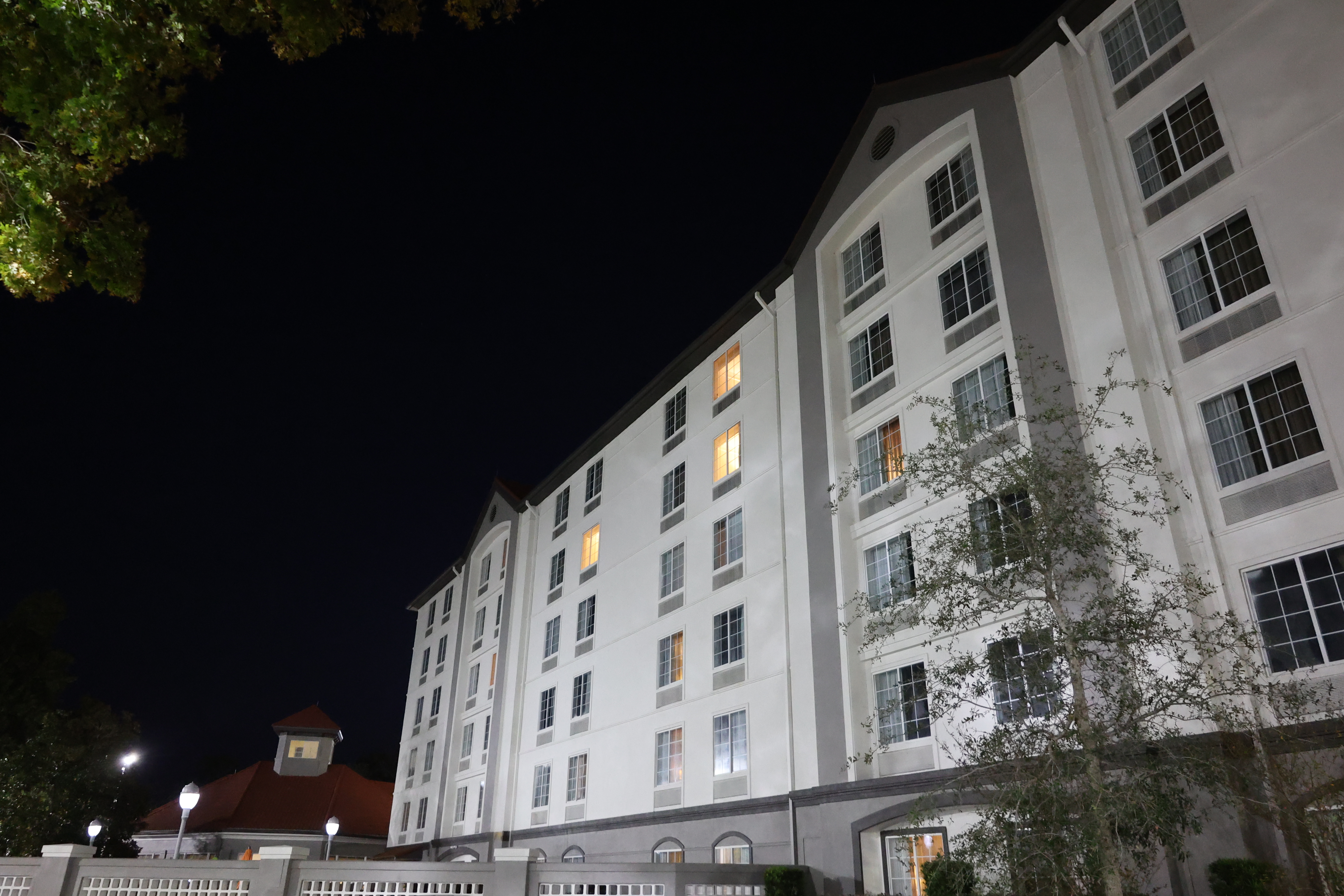 Exterior of La Quinta Inn & Suites by Wyndham Ocala hotel in Ocala, Florida