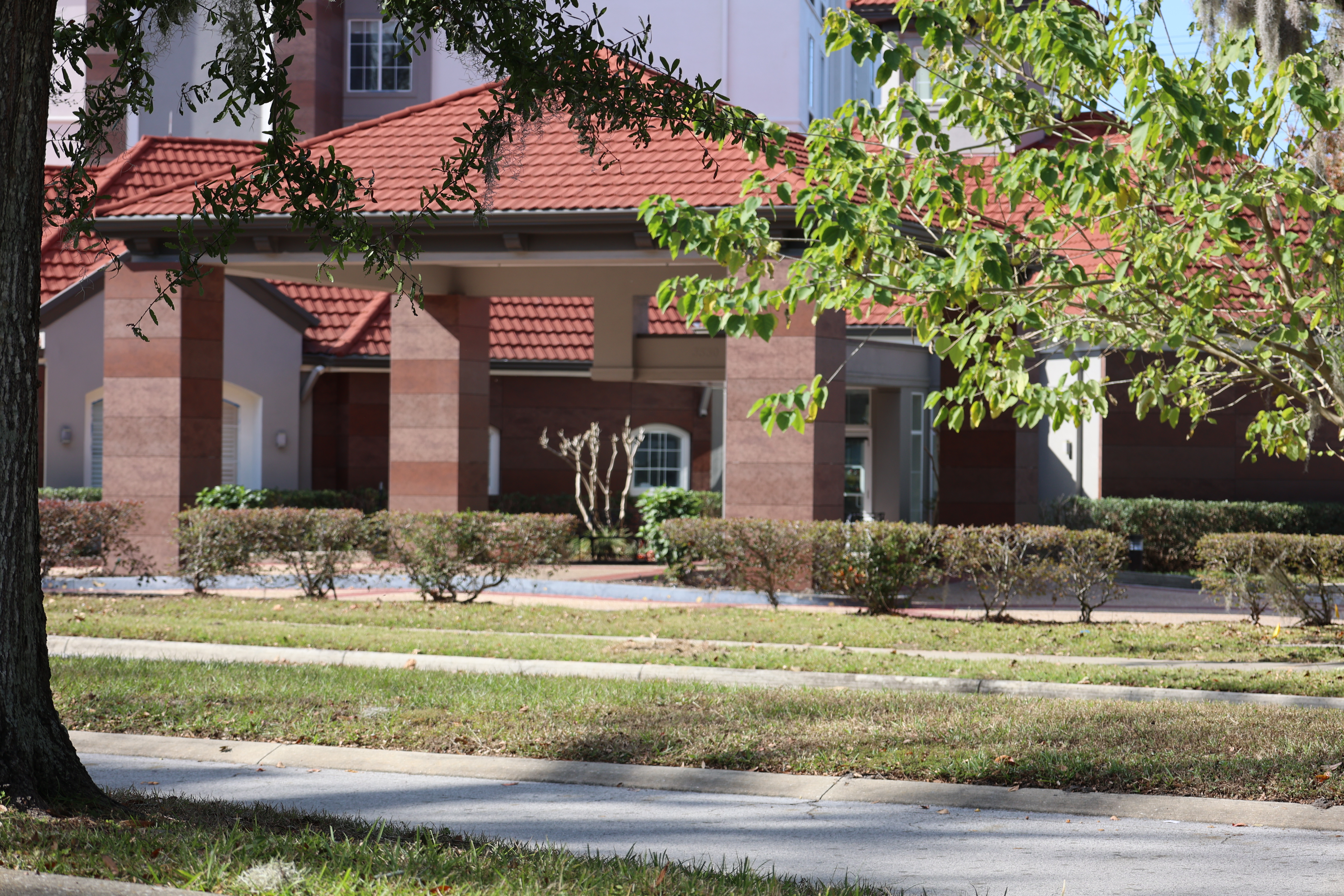 Exterior of La Quinta Inn & Suites by Wyndham Ocala hotel in Ocala, Florida