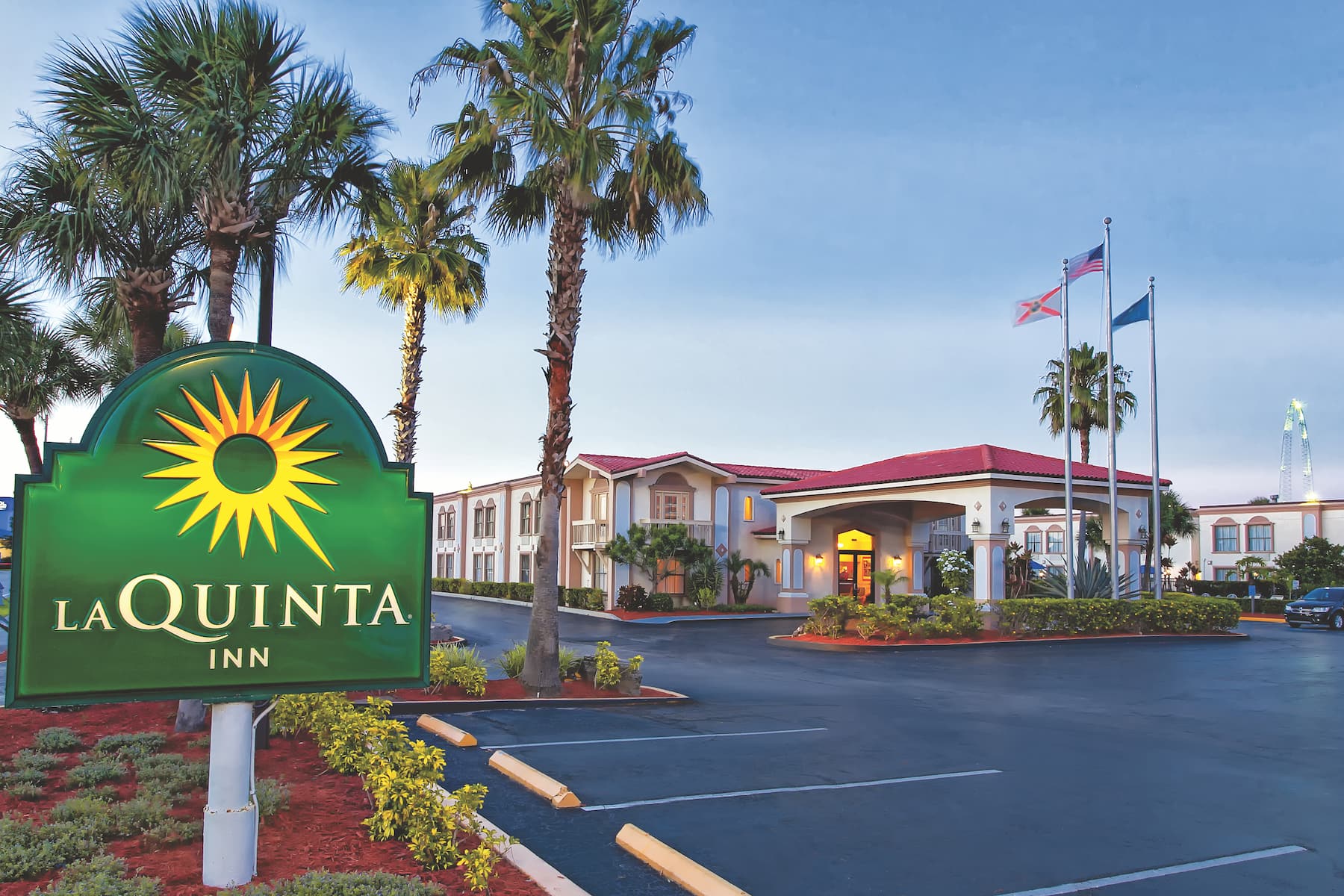 Exterior of La Quinta Inn by Wyndham Orlando International Drive North hote...