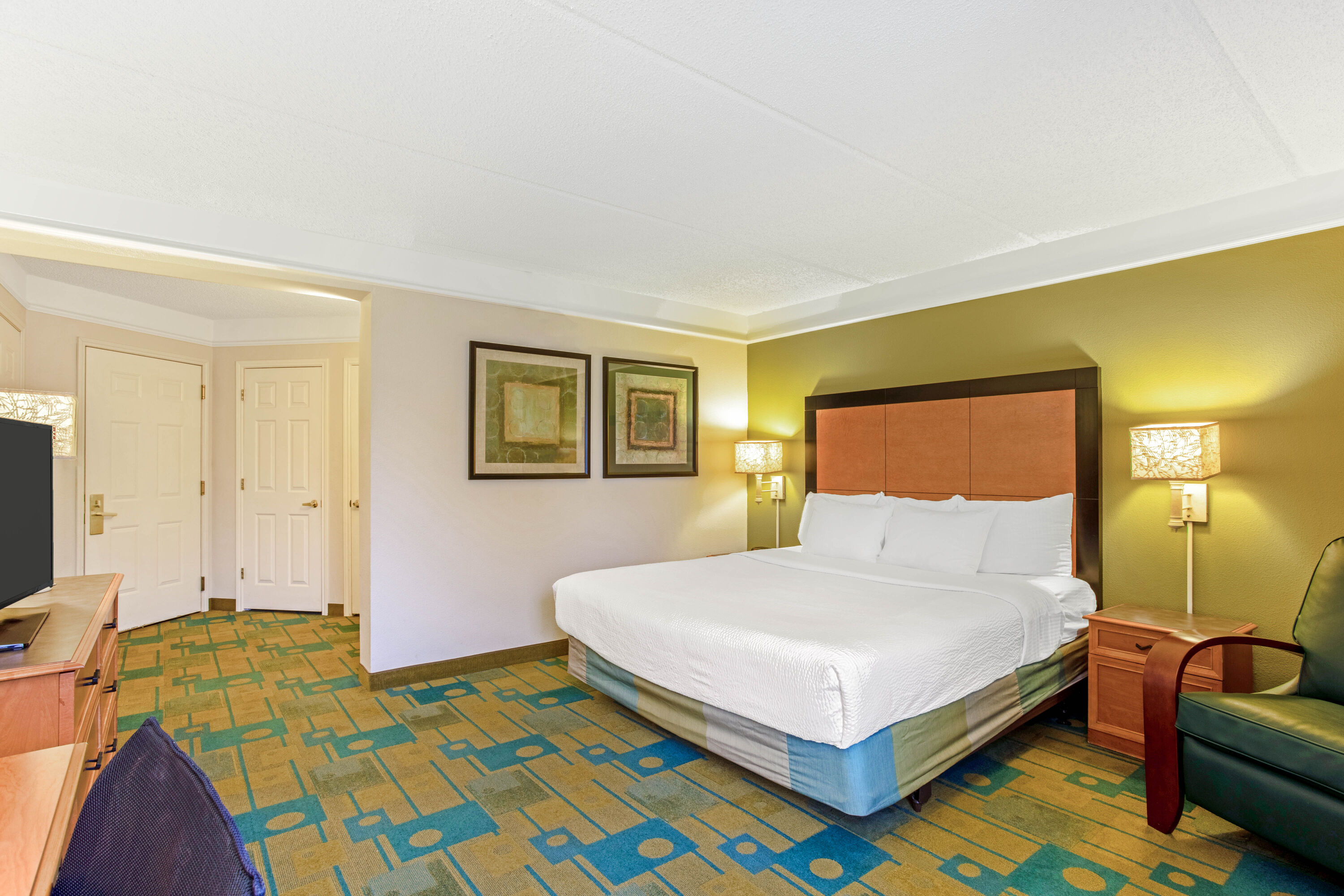 Guest room at the La Quinta Inn & Suites by Wyndham Orlando I Drive/Conv Ctr in Orlando, Florida