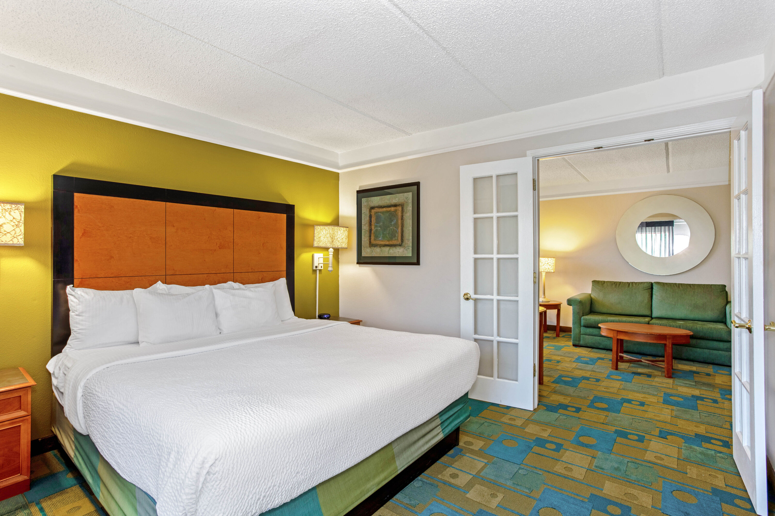 La Quinta Inn & Suites by Wyndham Orlando I Drive/Conv Ctr suite in Orlando, Florida