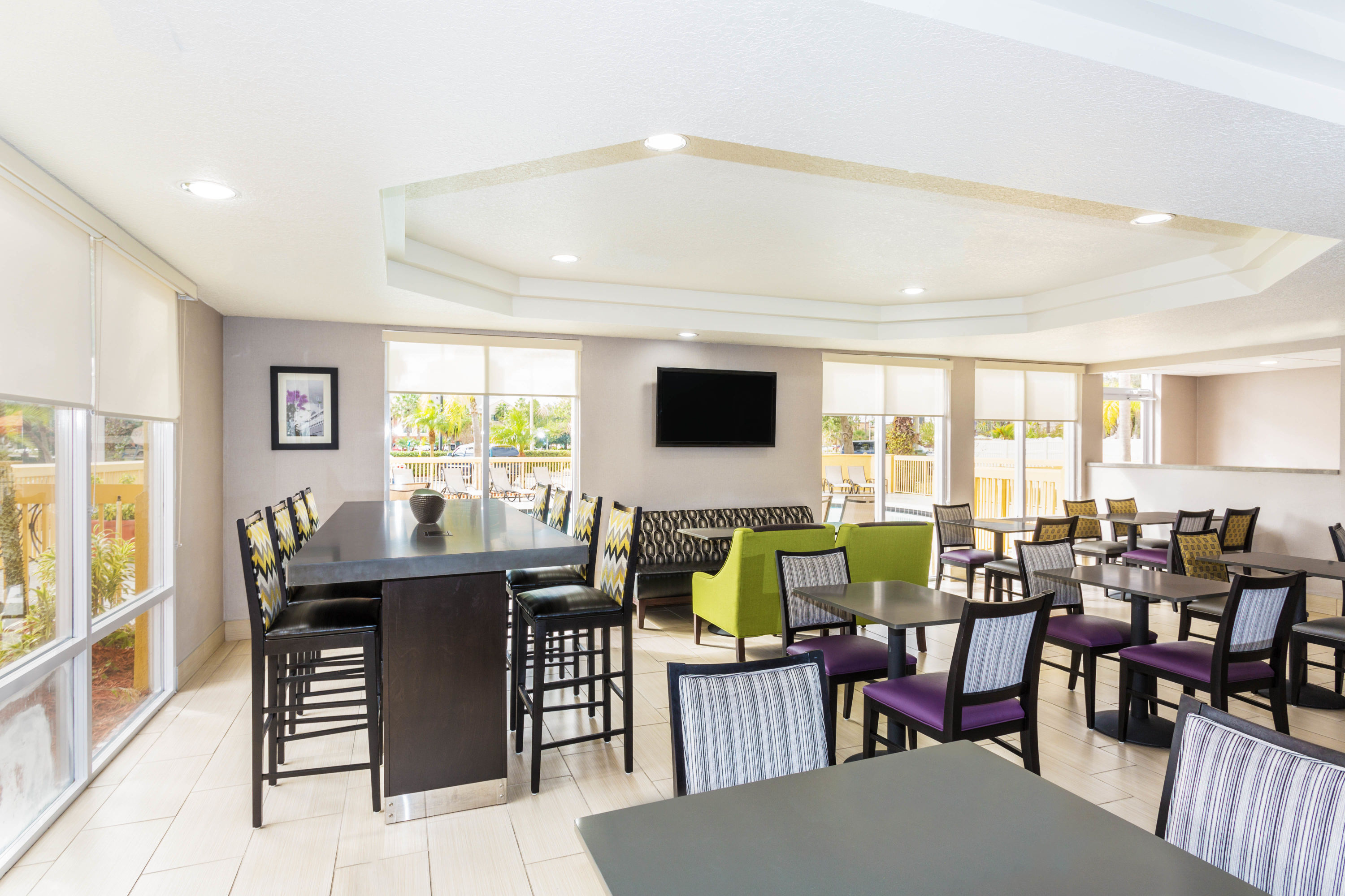 Free breakfast at La Quinta Inn & Suites by Wyndham Orlando Universal area in Orlando, Florida