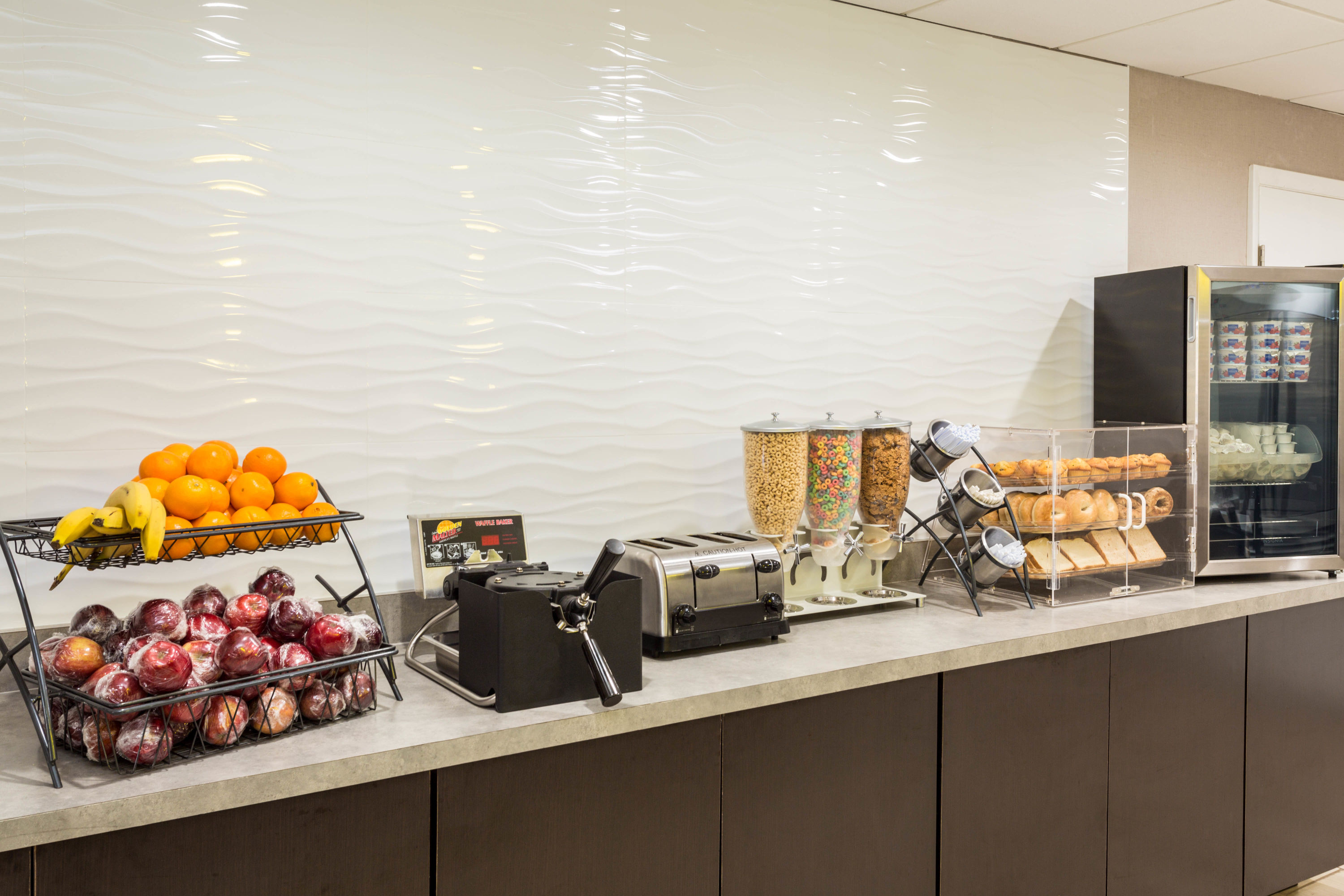 La Quinta Inn Amp Suites By Wyndham Orlando Universal Area