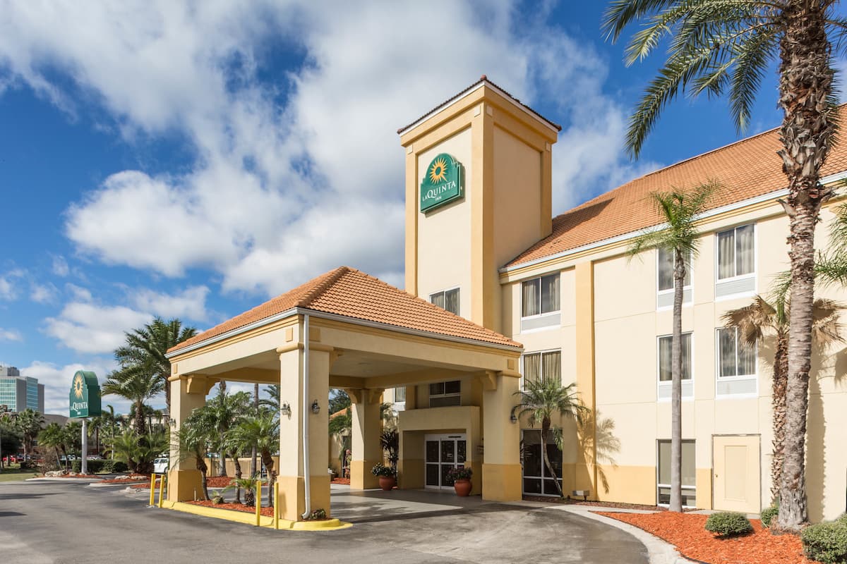 La Quinta Inn Suites By Wyndham Orlando Universal Area Orlando