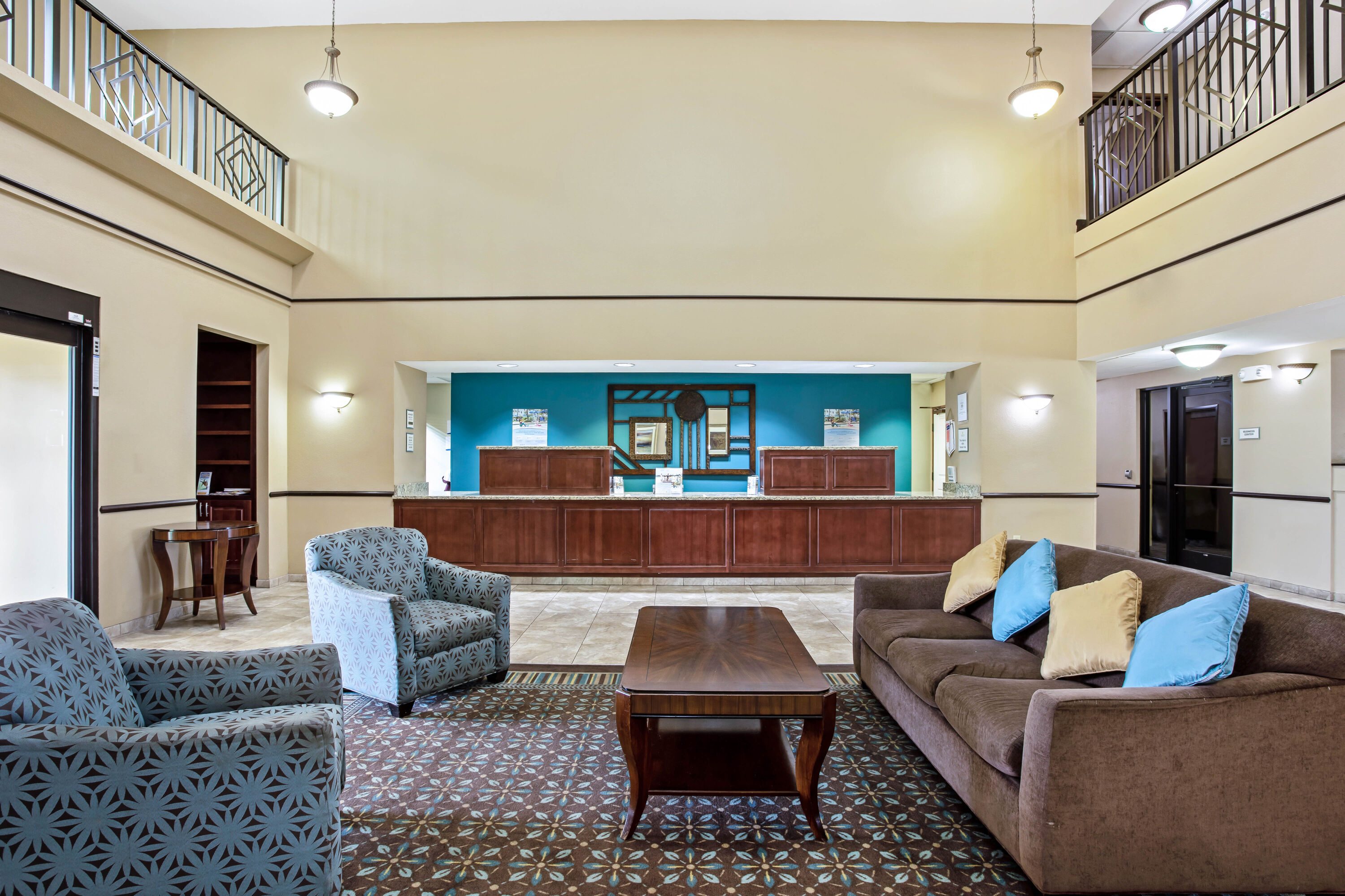 La Quinta Inn Amp Suites By Wyndham Pcb Pier Park Area