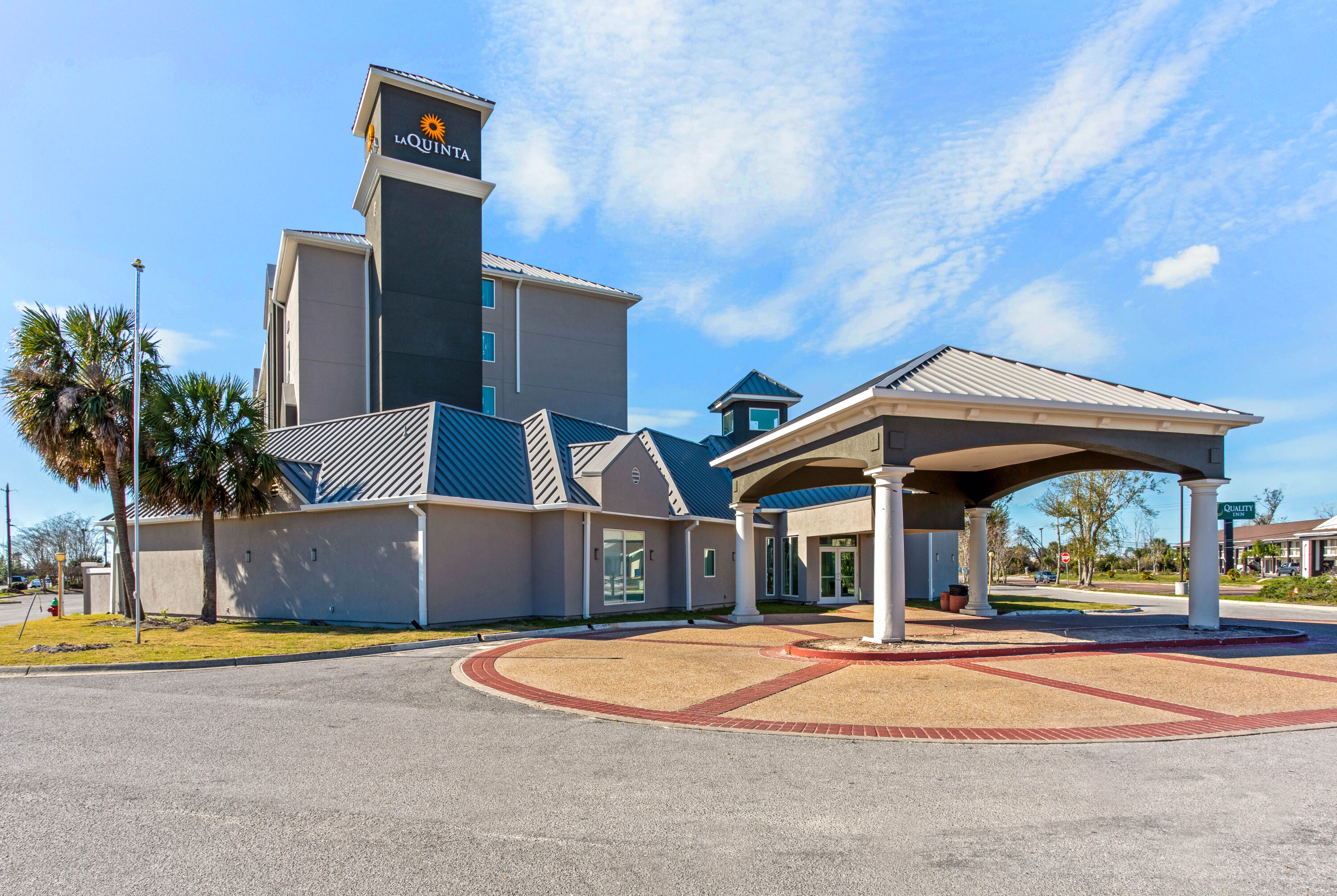 La Quinta Inn & Suites by Wyndham Panama City Panama City, FL Hotels