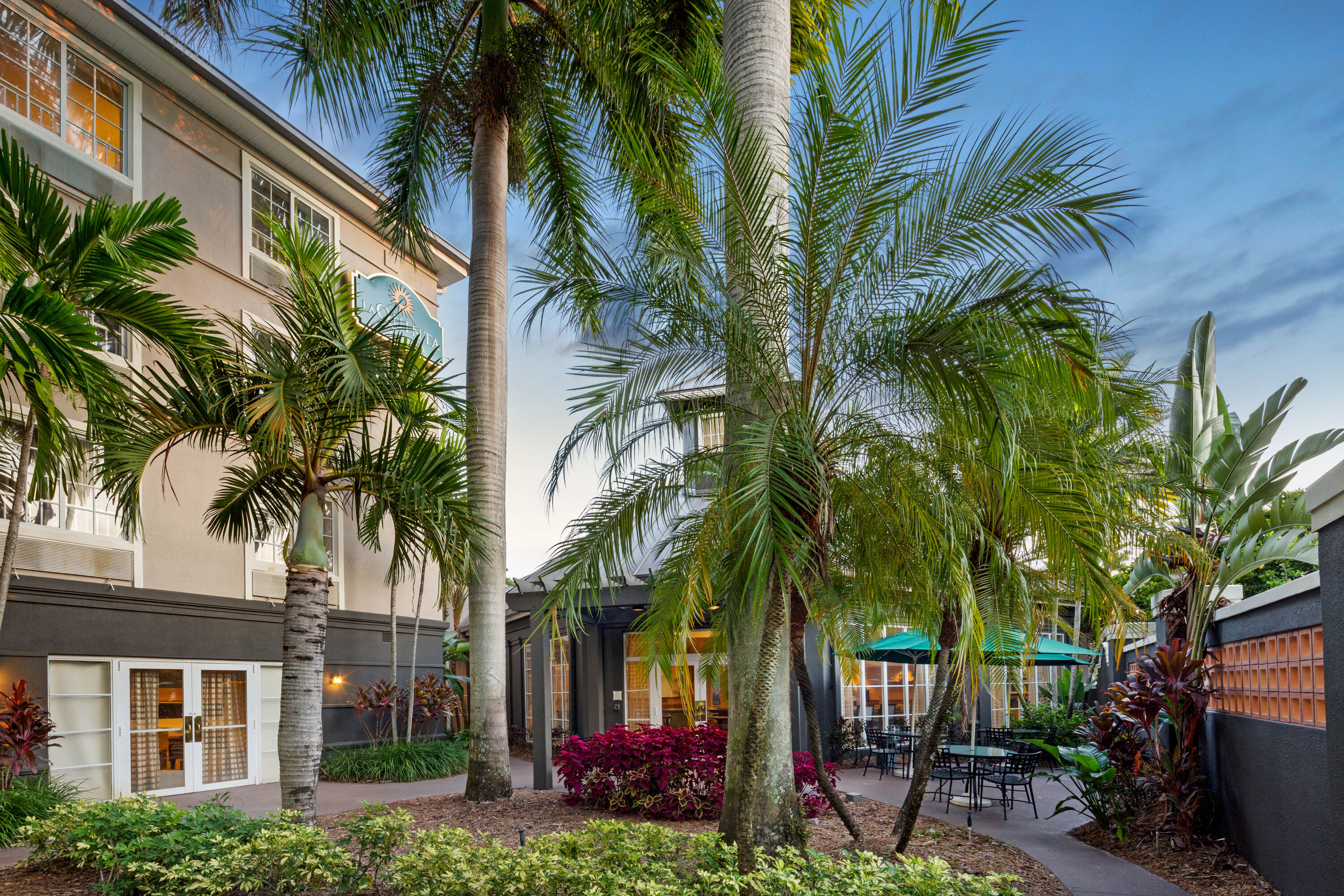 La Quinta Inn & Suites by Wyndham Ft. Lauderdale Plantation