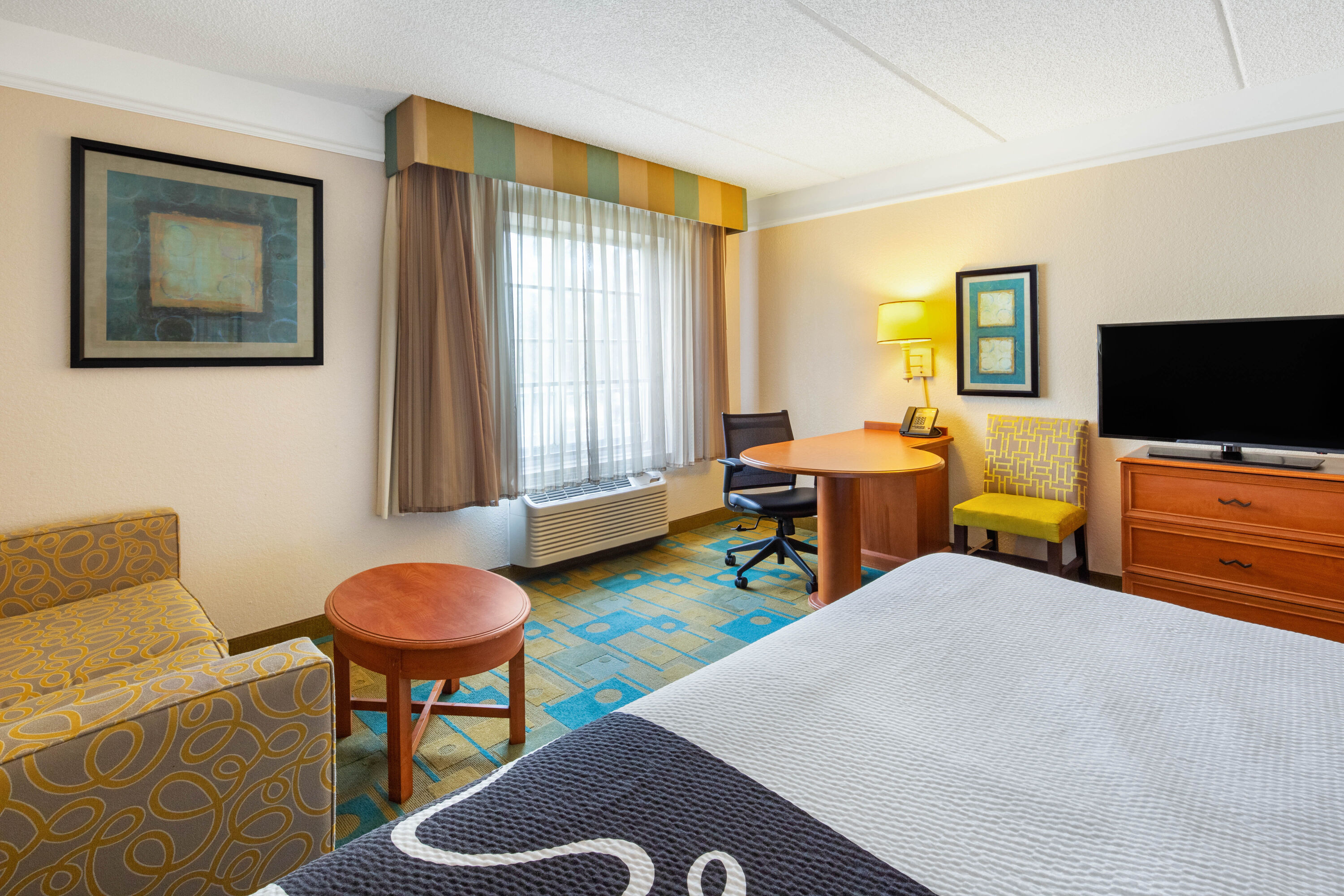 La Quinta Inn Amp Suites By Wyndham Ft Lauderdale