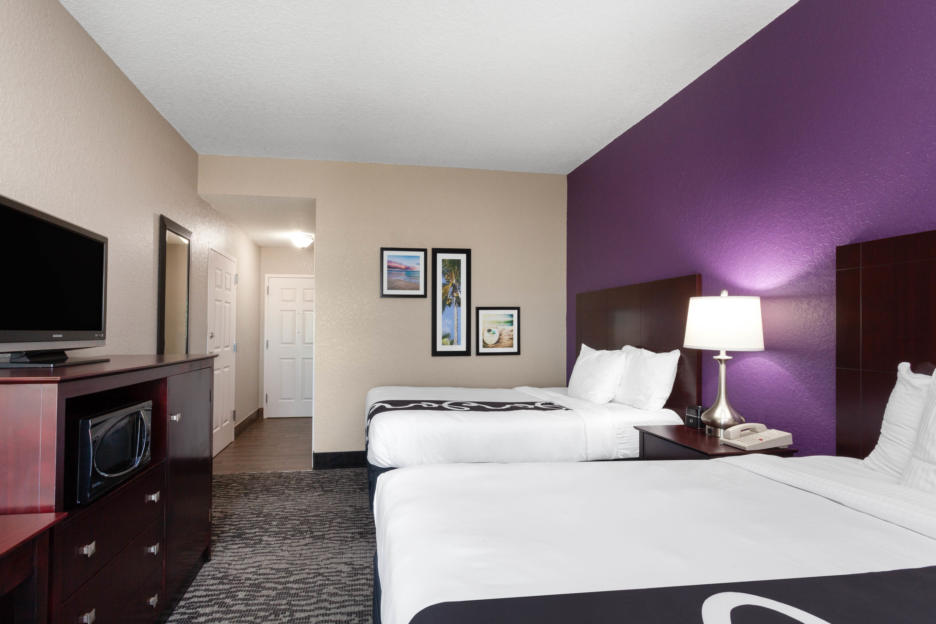 Guest room at the La Quinta Inn & Suites by Wyndham Port Orange / Daytona in Port Orange, Florida