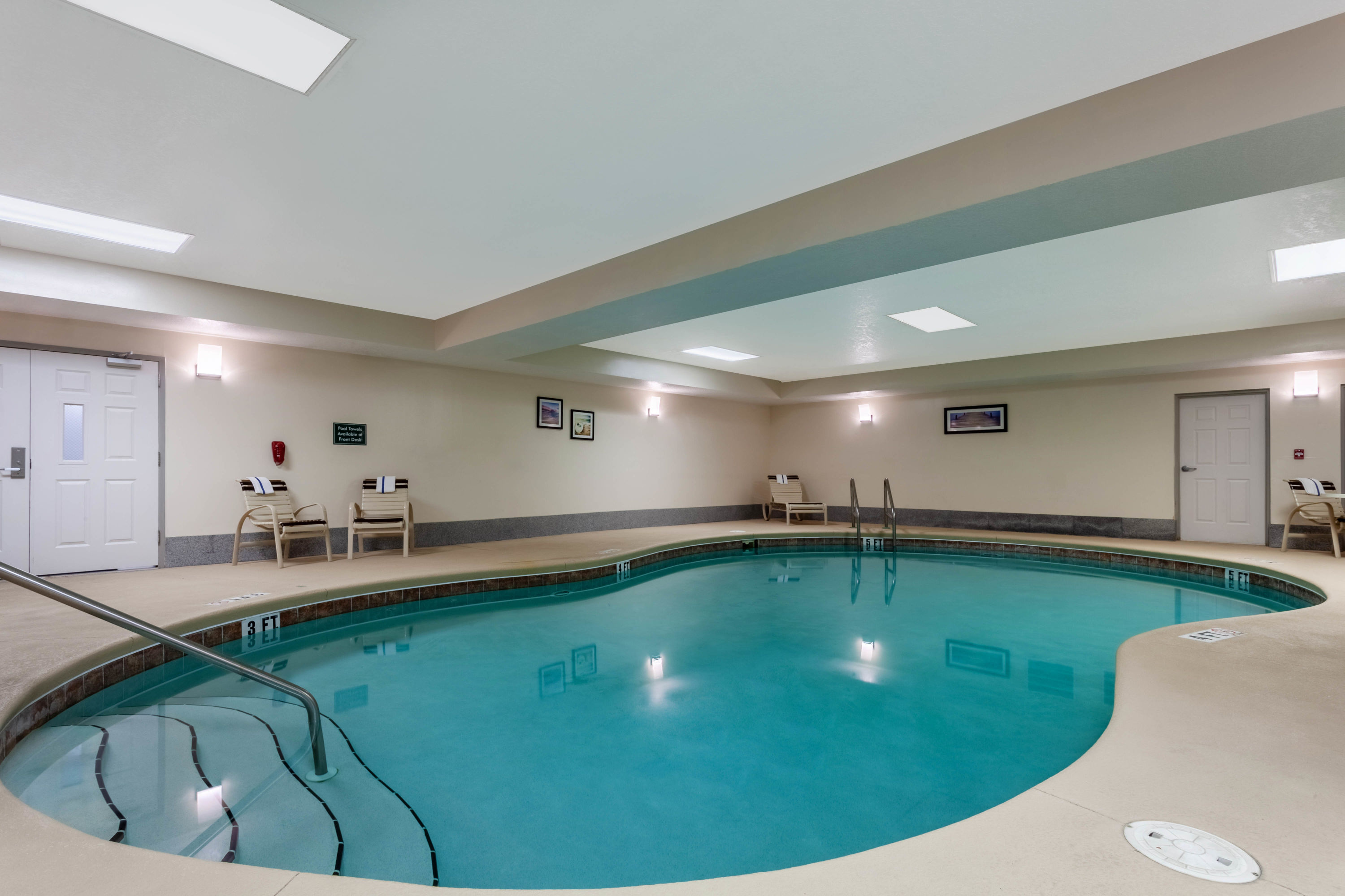 Pool at the La Quinta Inn & Suites by Wyndham Port Orange / Daytona in Port Orange, Florida