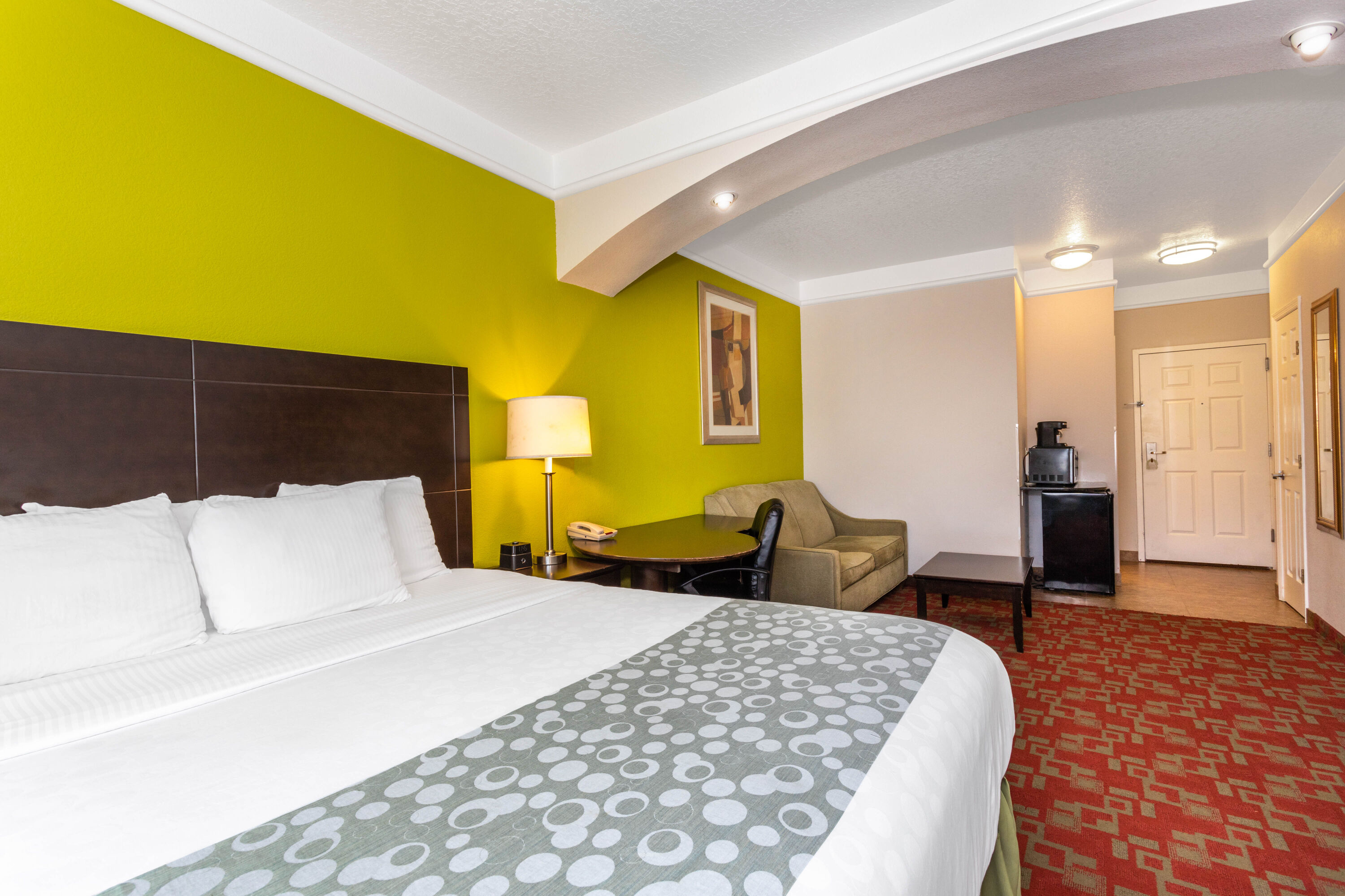 La Quinta Inn & Suites by Wyndham St. Augustine suite in St. Augustine, Florida