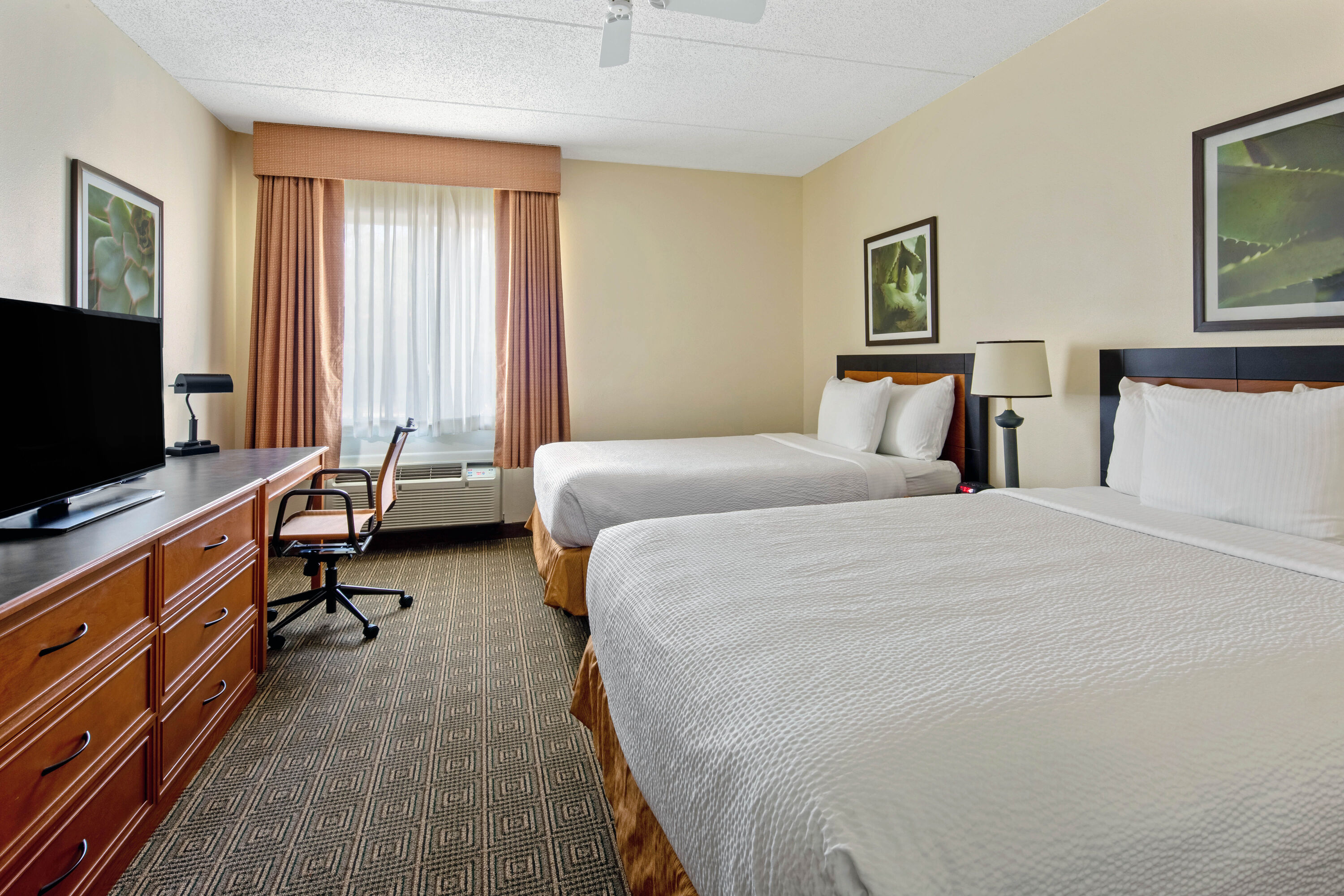 Fort Lauderdale Fl La Quinta Inn Suites Sunrise Sawgrass Mills United States North America The 3 Star La Quinta Inn Suit North America Hotels La Quinta Inn Sunrise Florida