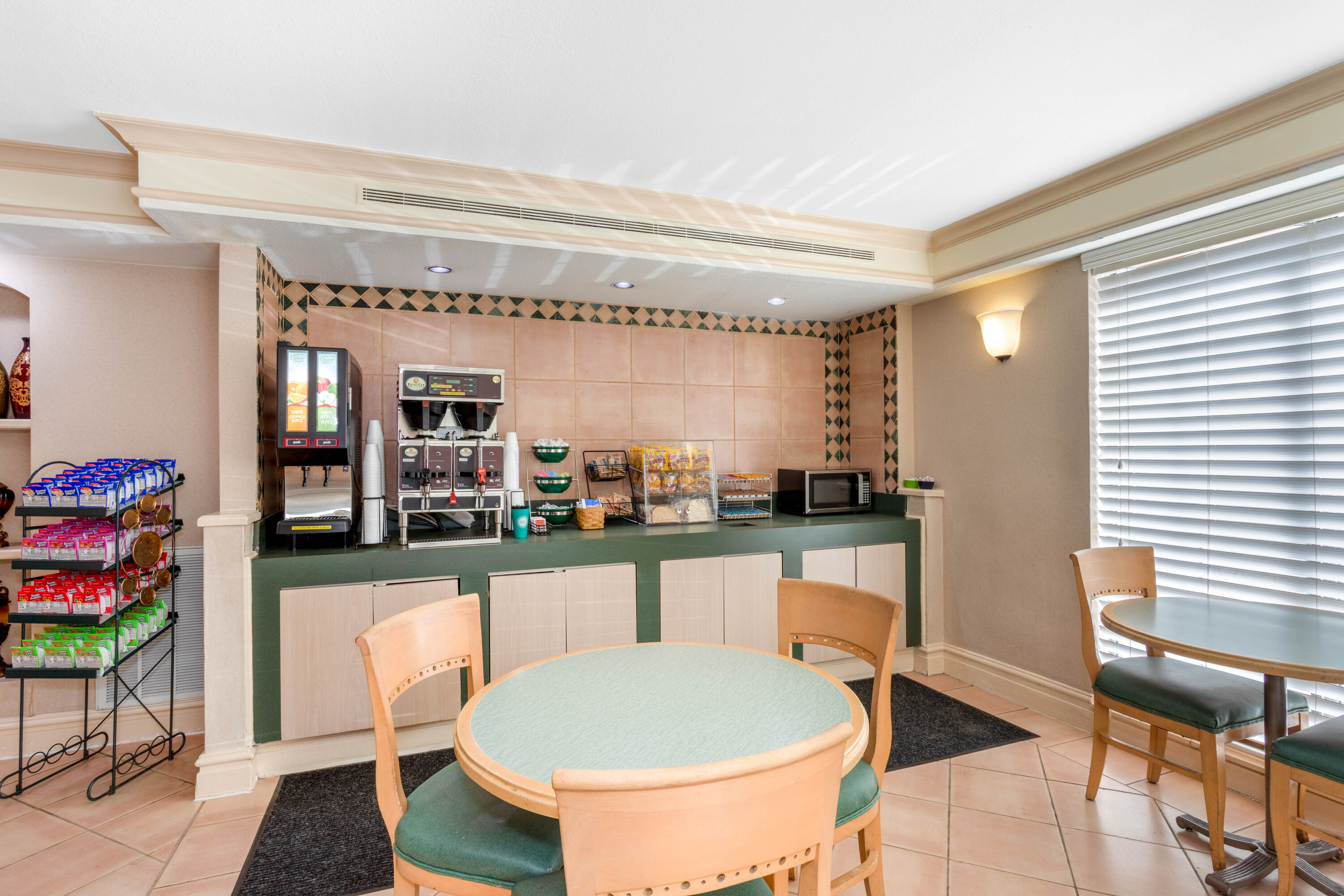 Free breakfast at La Quinta Inn by Wyndham Tallahassee North in Tallahassee, Florida