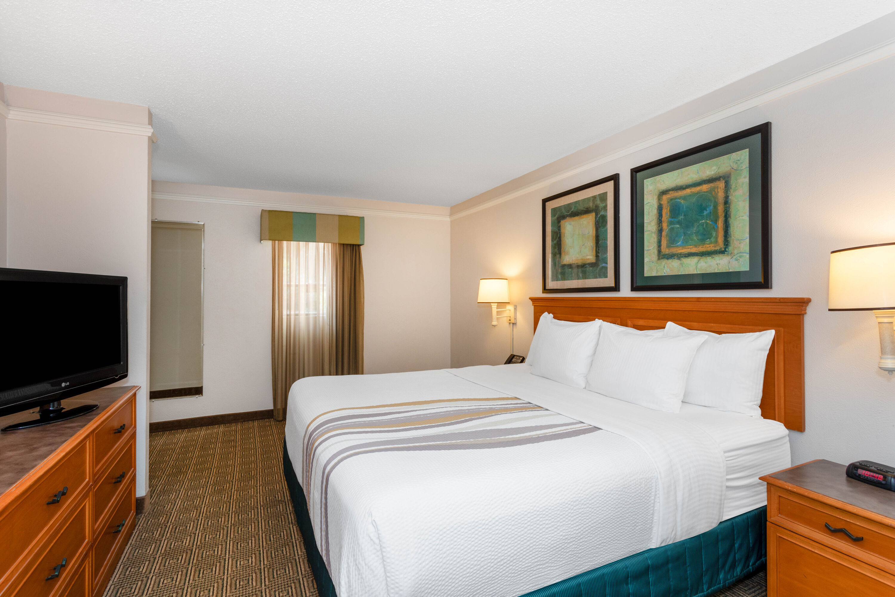 La Quinta Inn by Wyndham Tallahassee North suite in Tallahassee, Florida