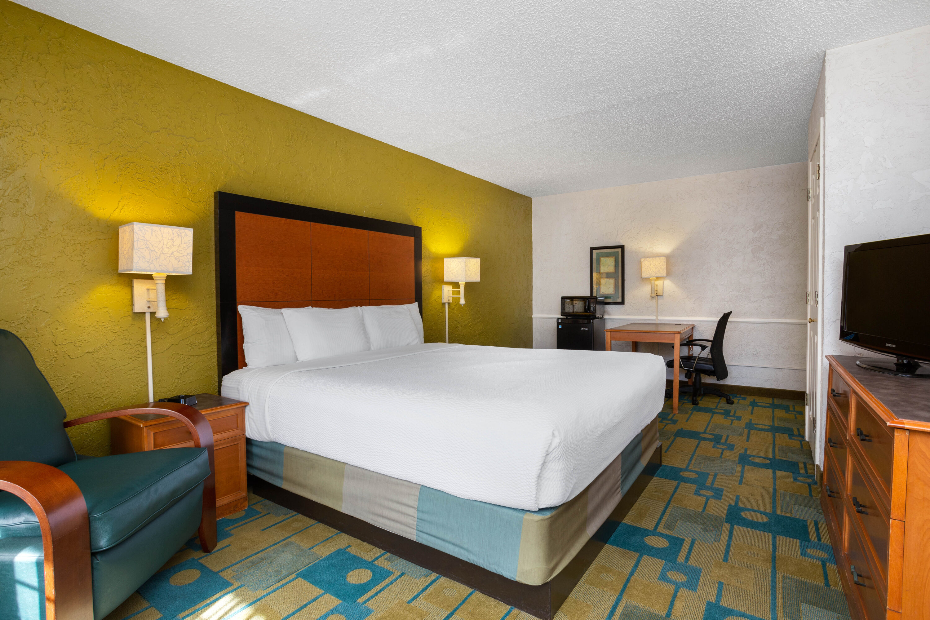 Guest room at the La Quinta Inn Tampa Airport Stadium Westshore in Tampa, Florida