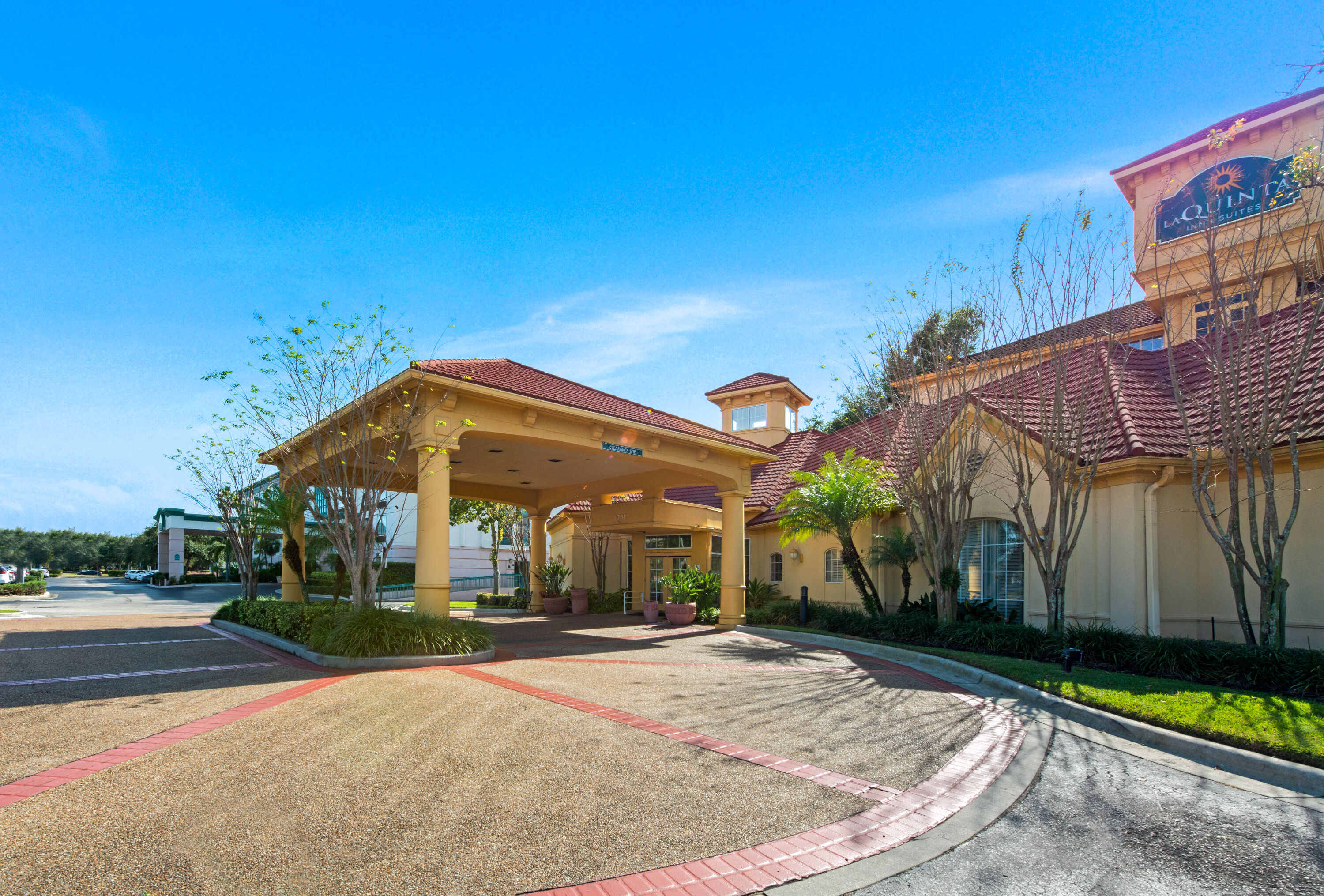 Quinta Inn Suites Wyndham USF  Near Busch Gardens  Tampa 