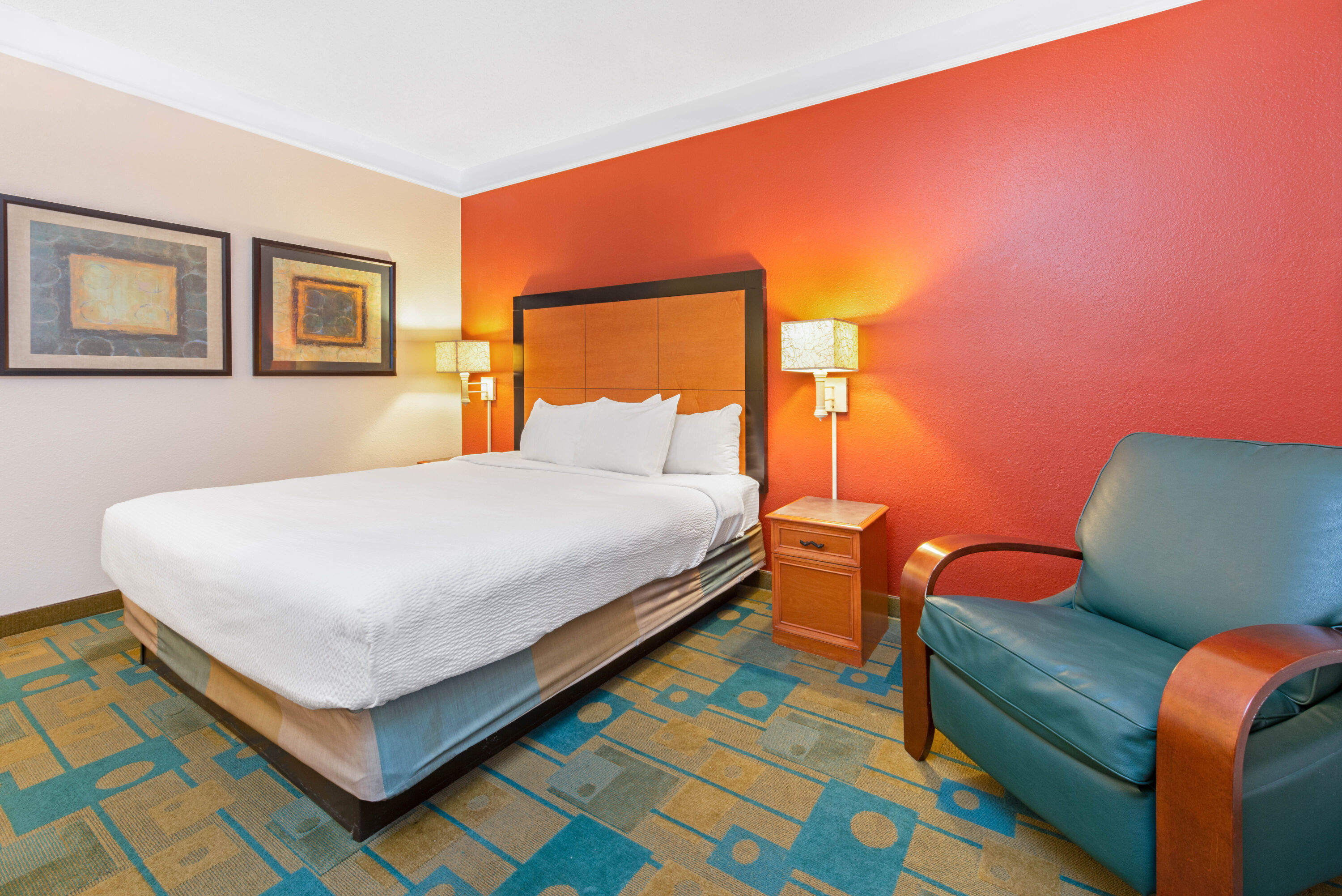 Guest room at the La Quinta Inn & Suites by Wyndham USF (Near Busch Gardens) in Tampa, Florida
