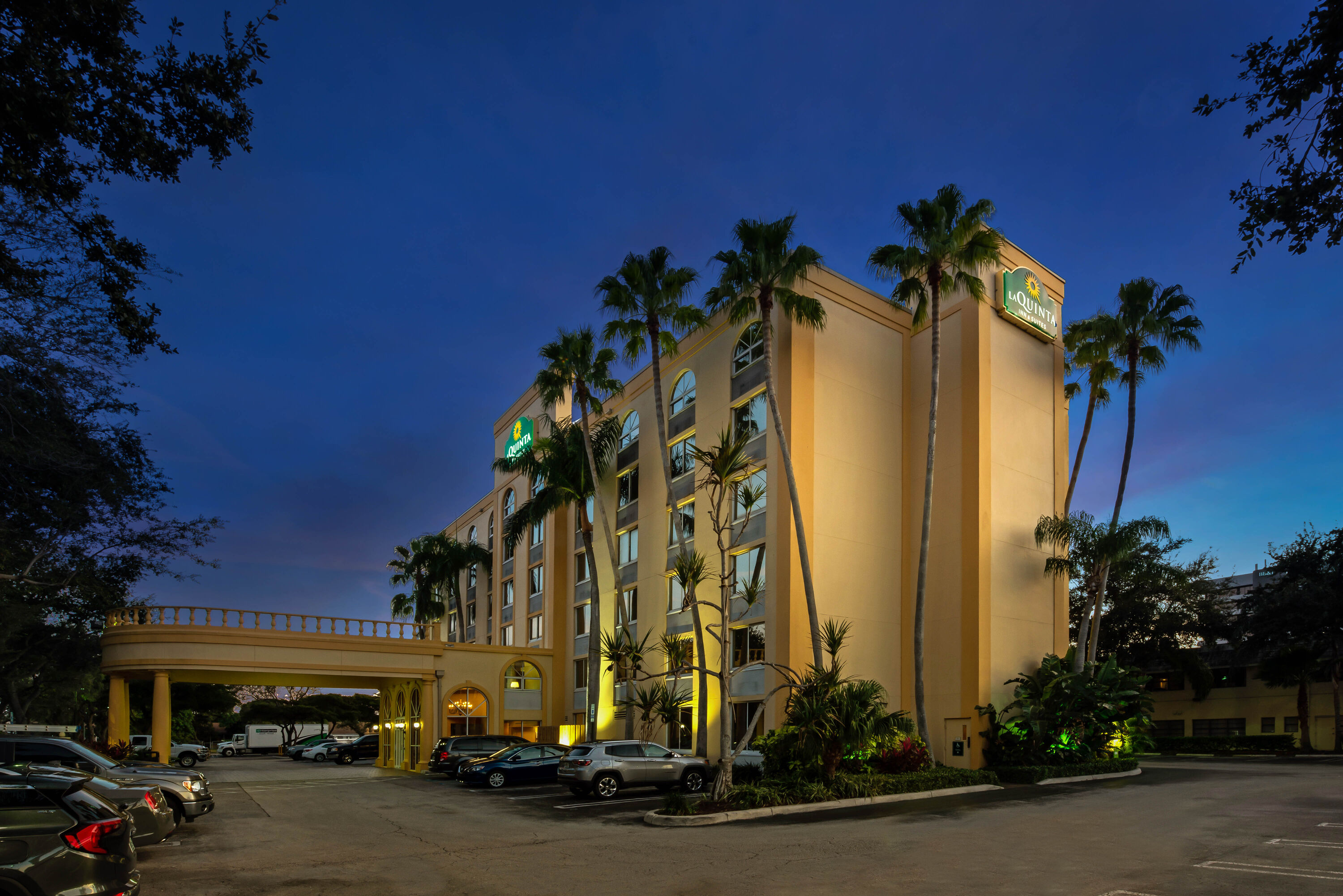 La Quinta Inn & Suites by Wyndham West Palm Beach Airport ...