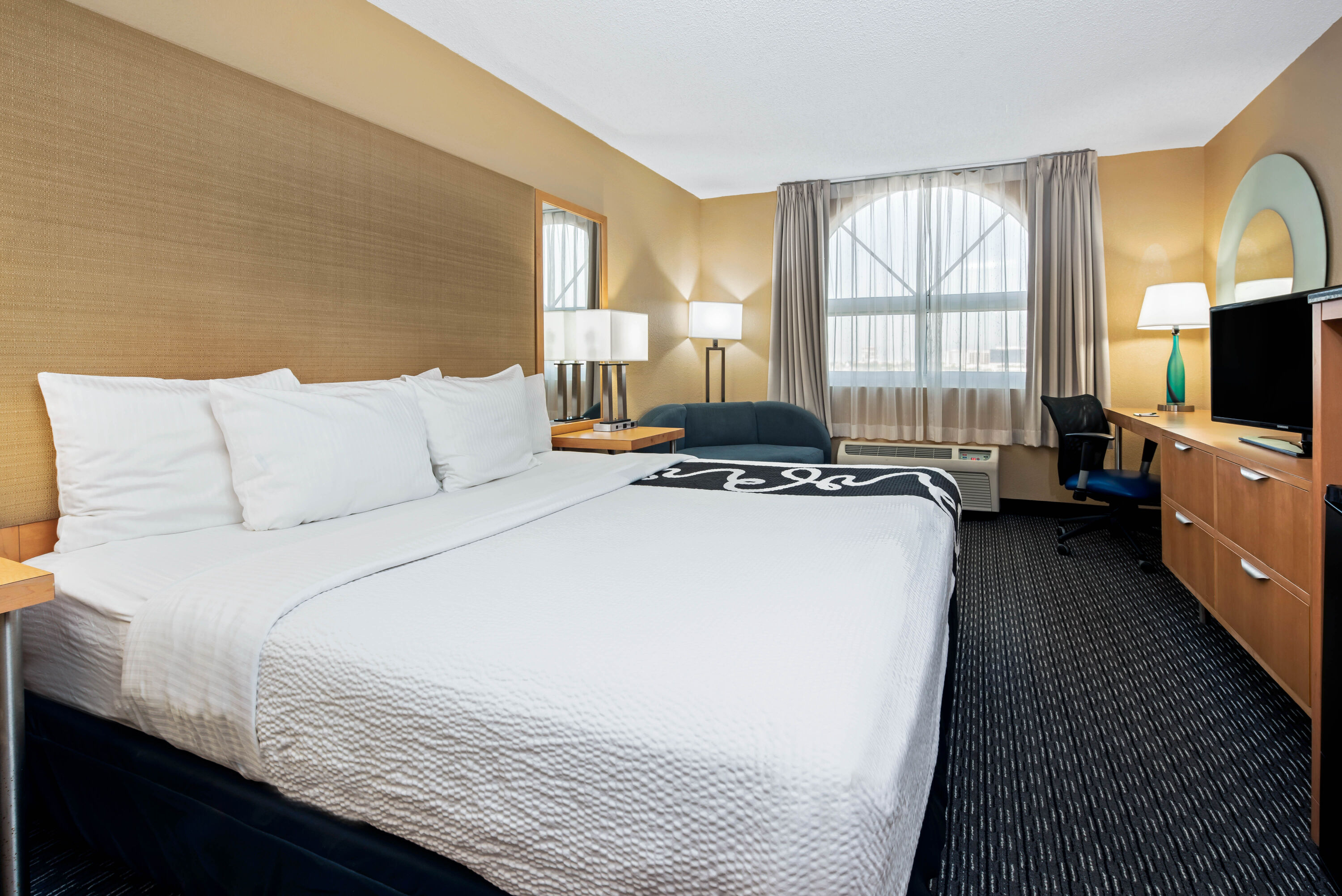 La Quinta Inn Amp Suites By Wyndham West Palm Beach Airport
