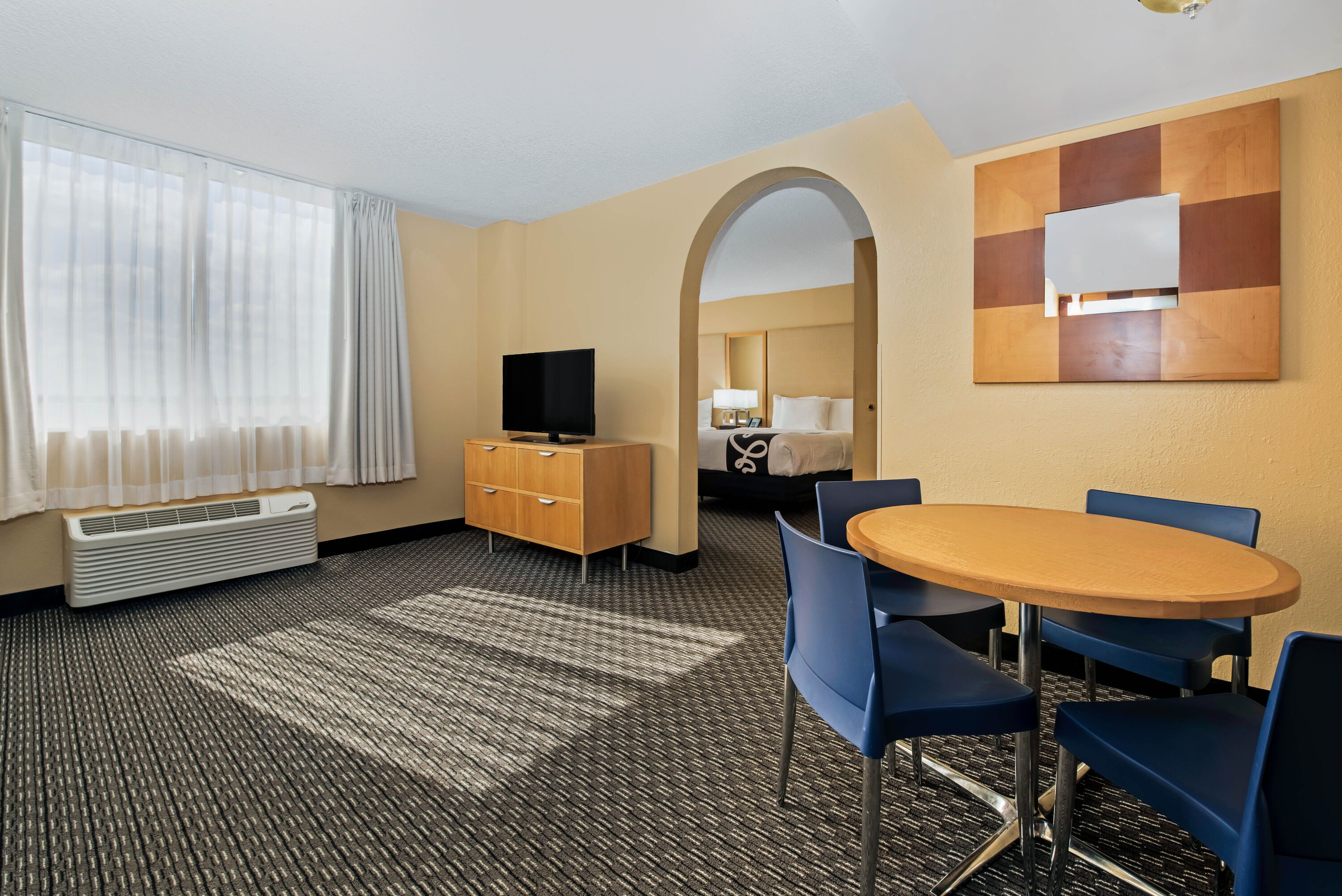 La Quinta Inn & Suites by Wyndham West Palm Beach Airport ...