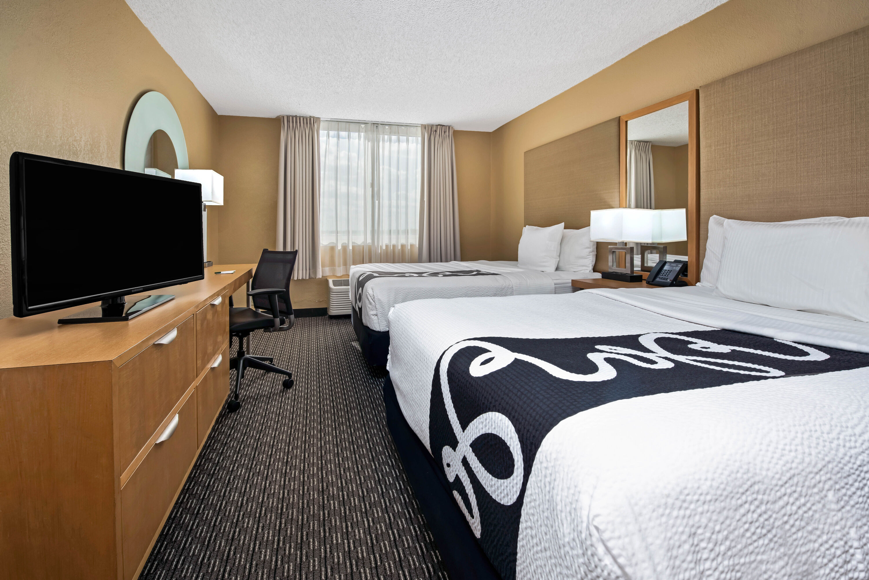 La Quinta Inn Amp Suites By Wyndham West Palm Beach Airport