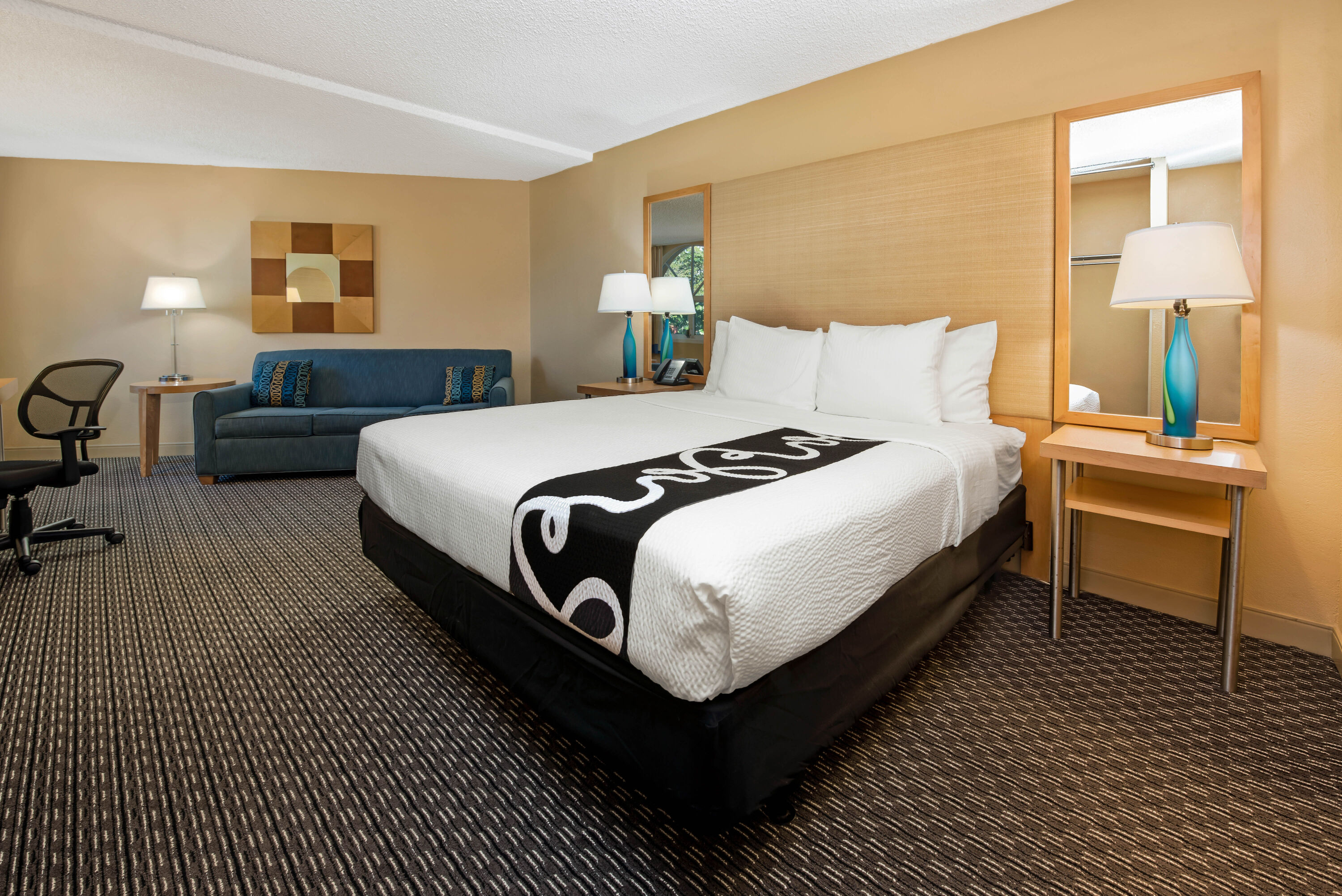 La Quinta Inn Amp Suites By Wyndham West Palm Beach Airport