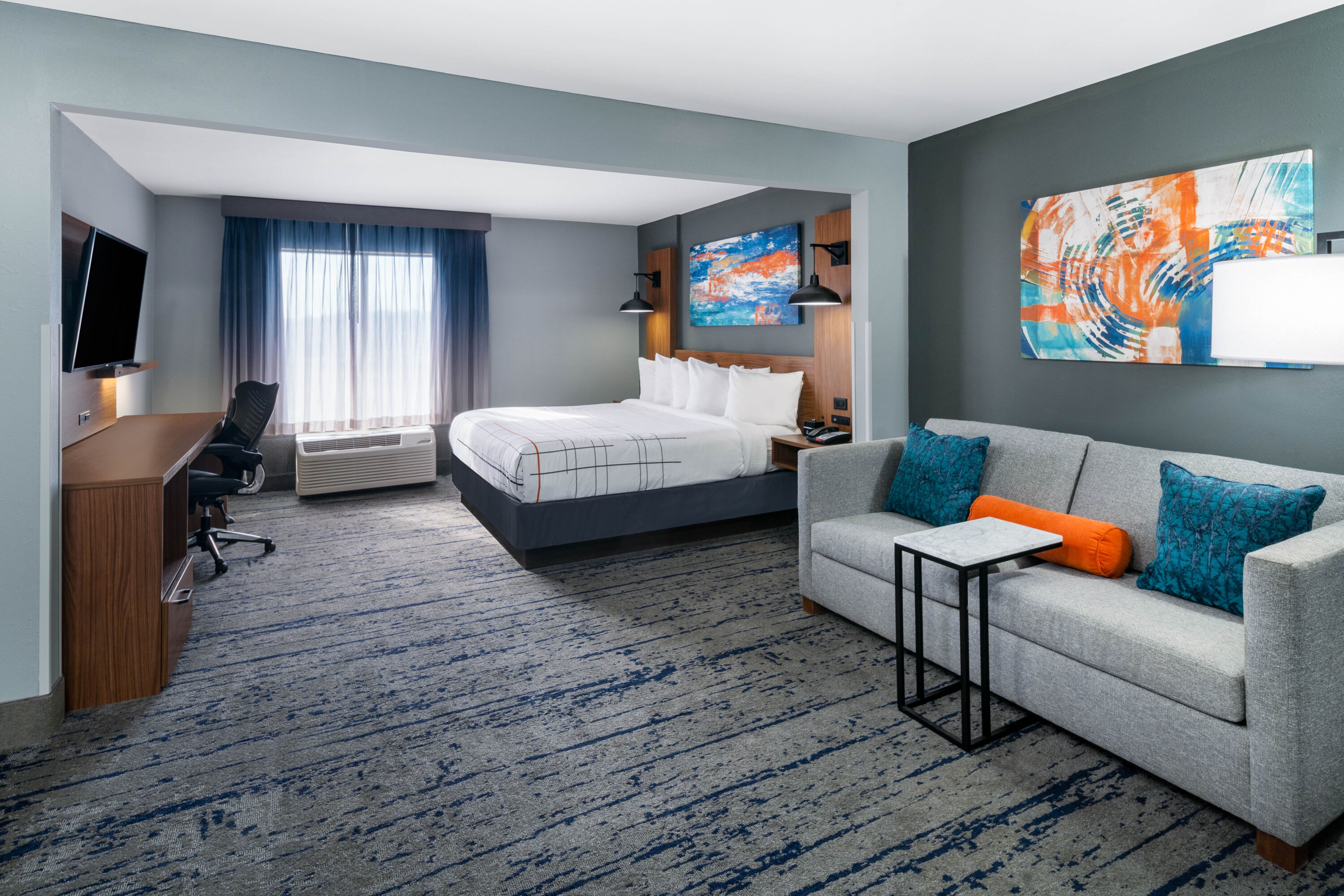 La Quinta Inn & Suites by Wyndham-Albany GA - hotel rooms