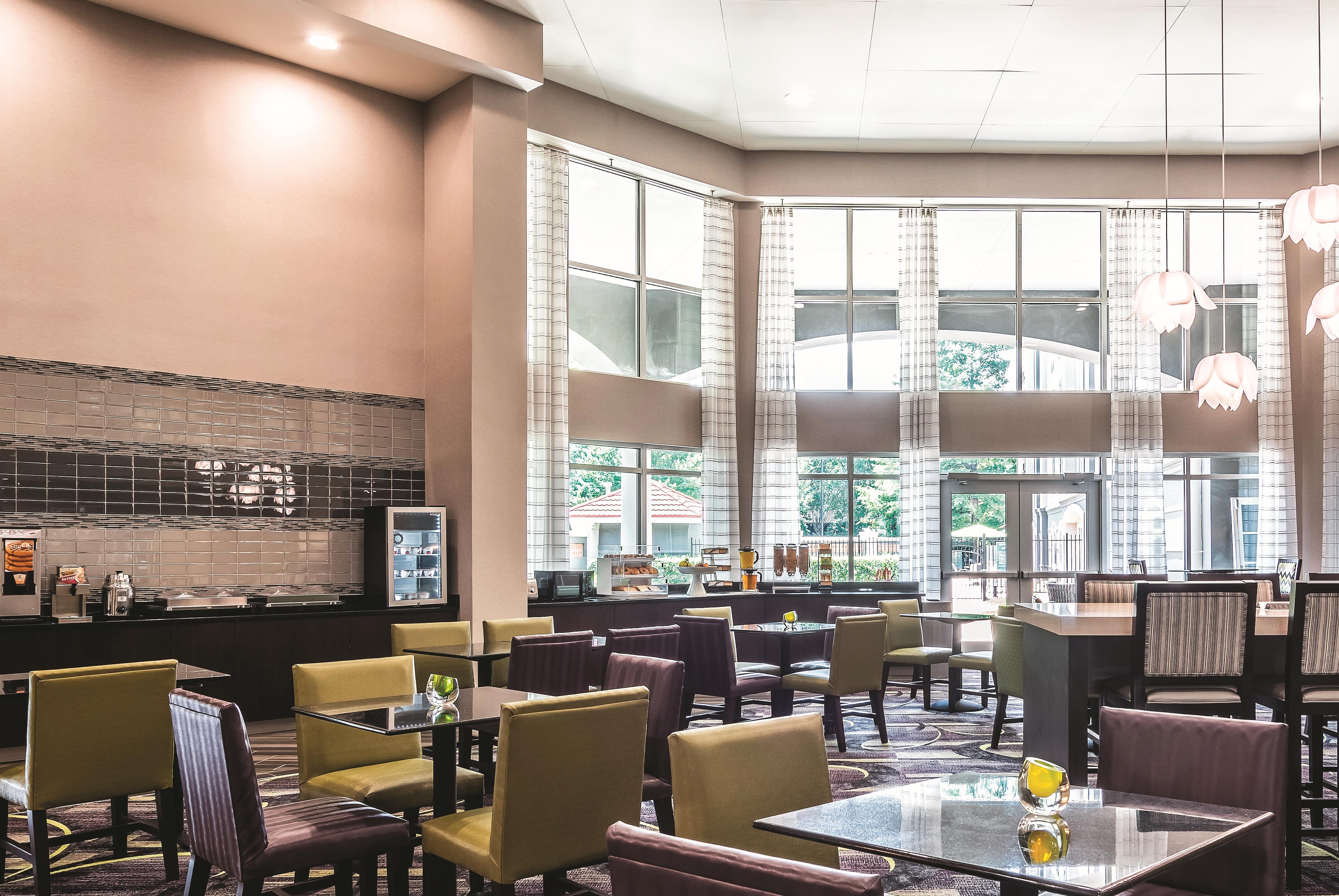 Property amenity at La Quinta Inn & Suites by Wyndham Atlanta Perimeter Medical in Atlanta, Georgia