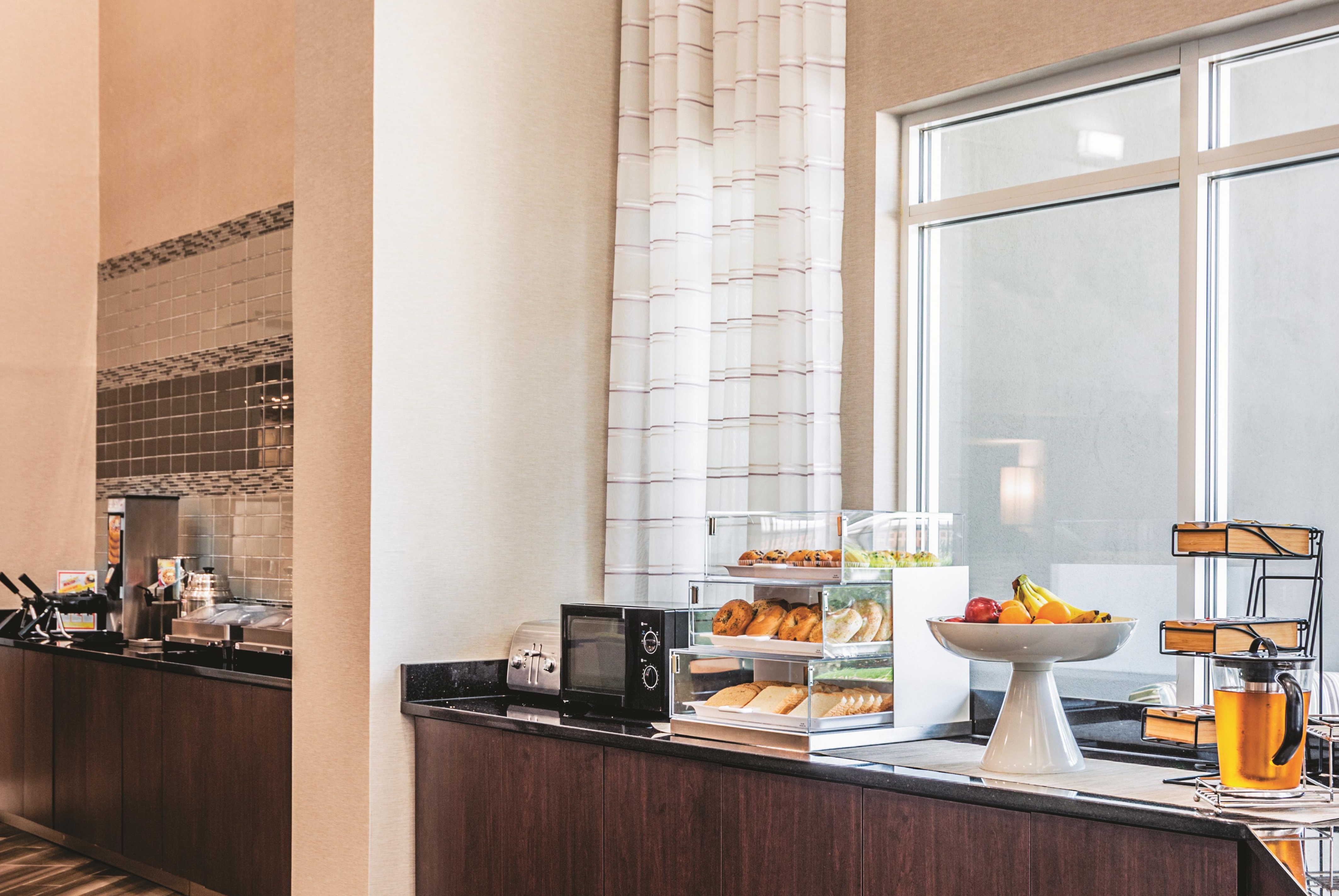 Property amenity at La Quinta Inn & Suites by Wyndham Atlanta Perimeter Medical in Atlanta, Georgia