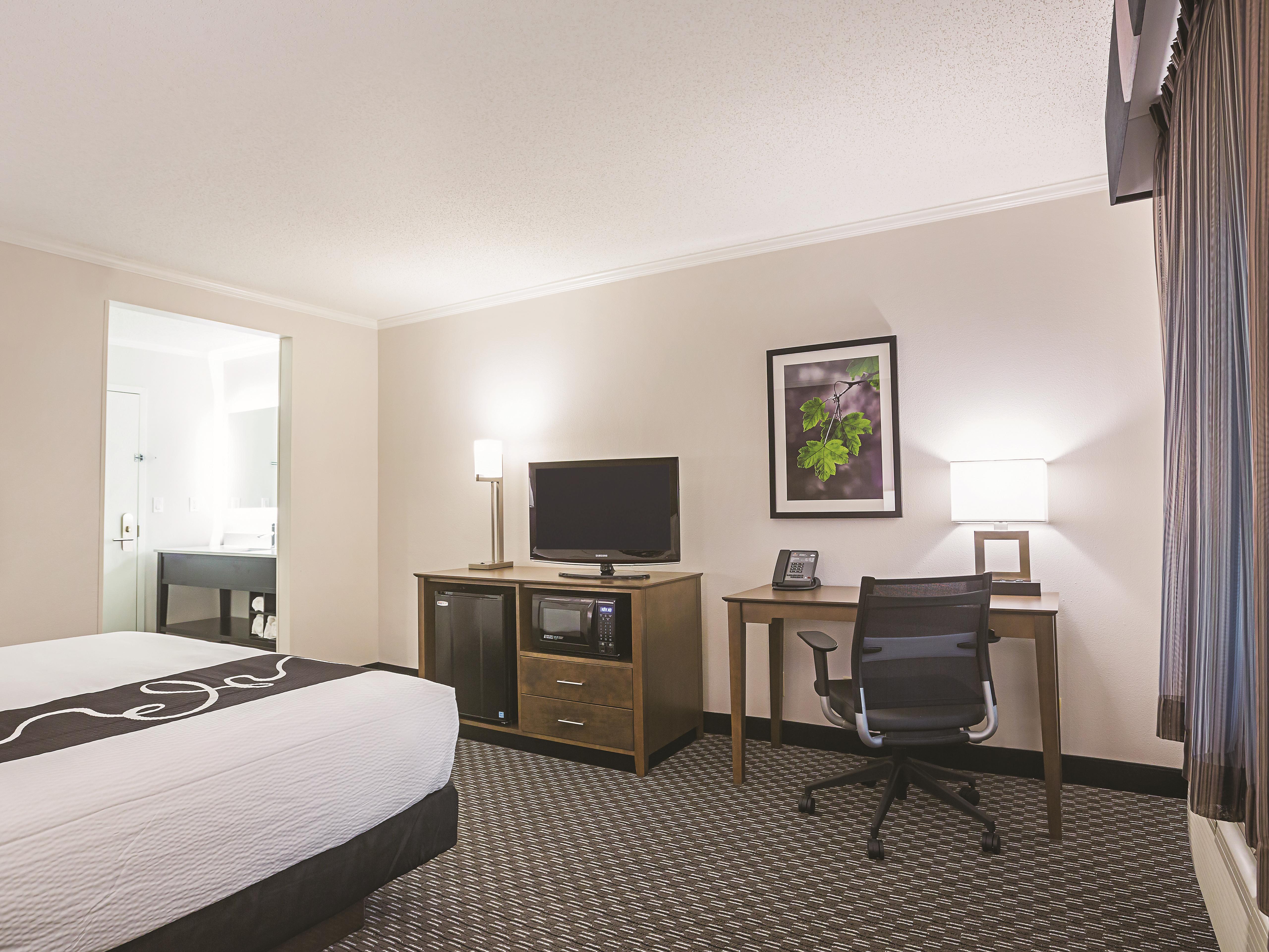 La Quinta Inn Amp Suites By Wyndham Atlanta Midtown