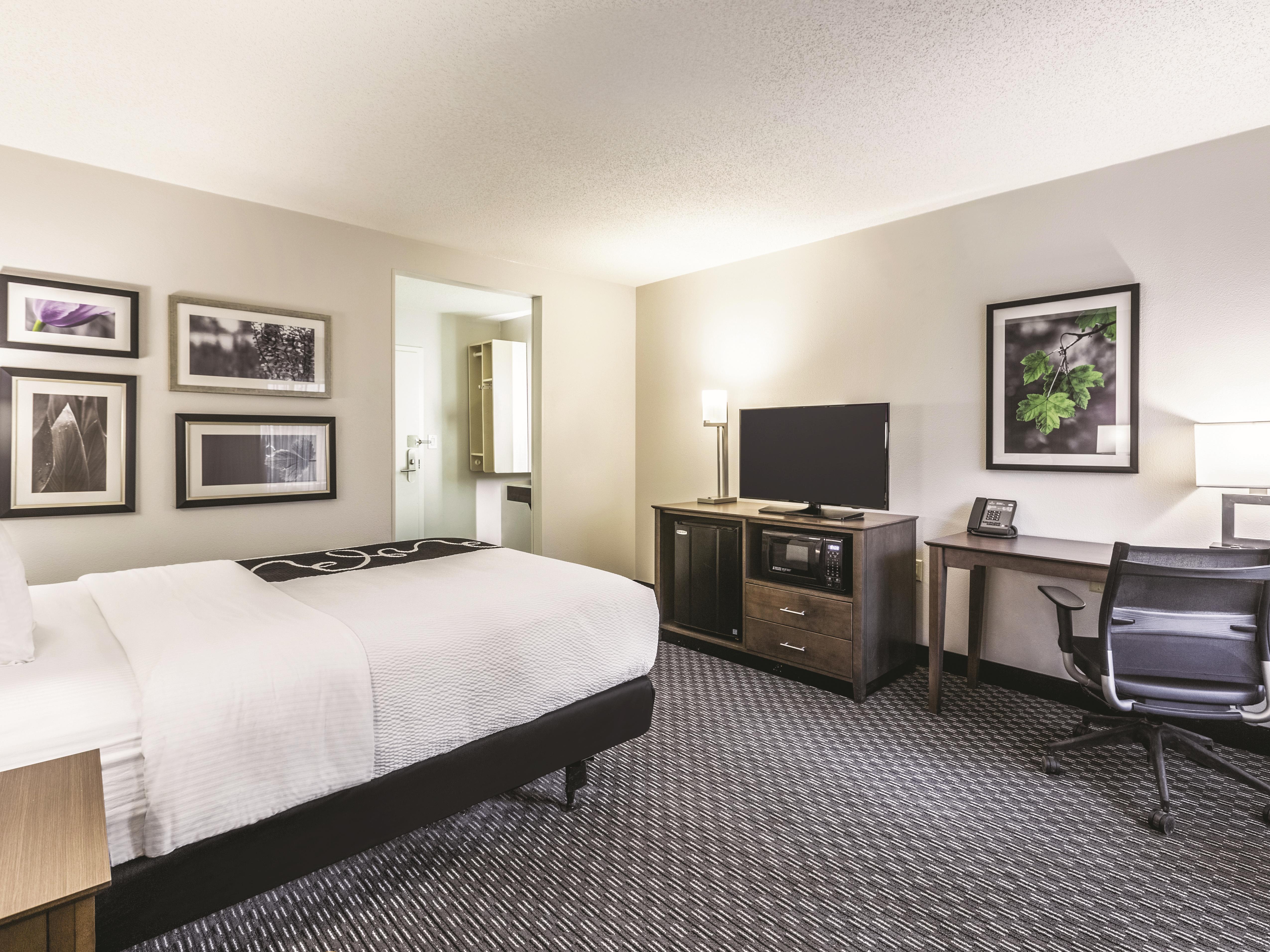 La Quinta Inn Amp Suites By Wyndham Atlanta Midtown