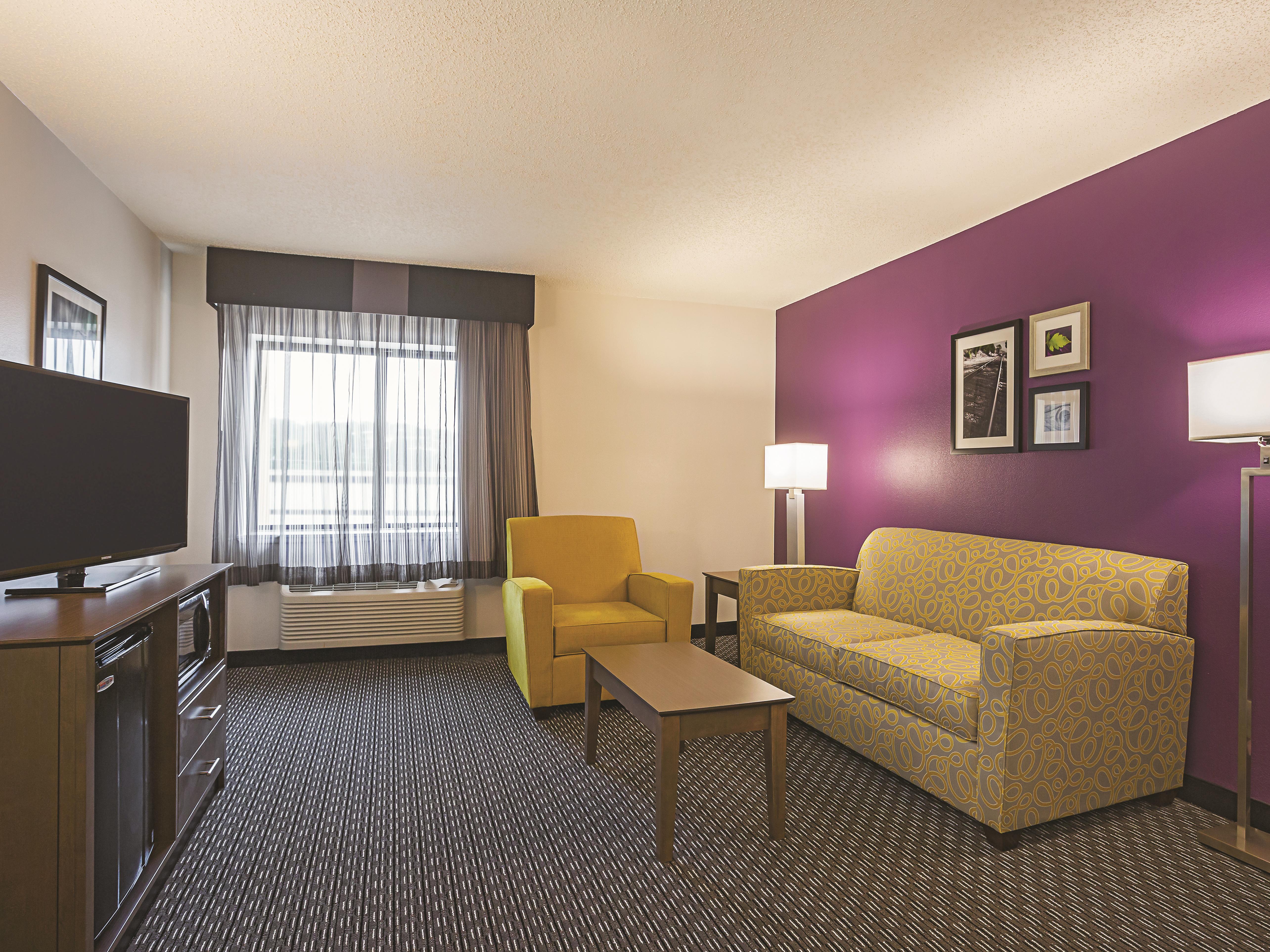 La Quinta Inn Amp Suites By Wyndham Atlanta Midtown