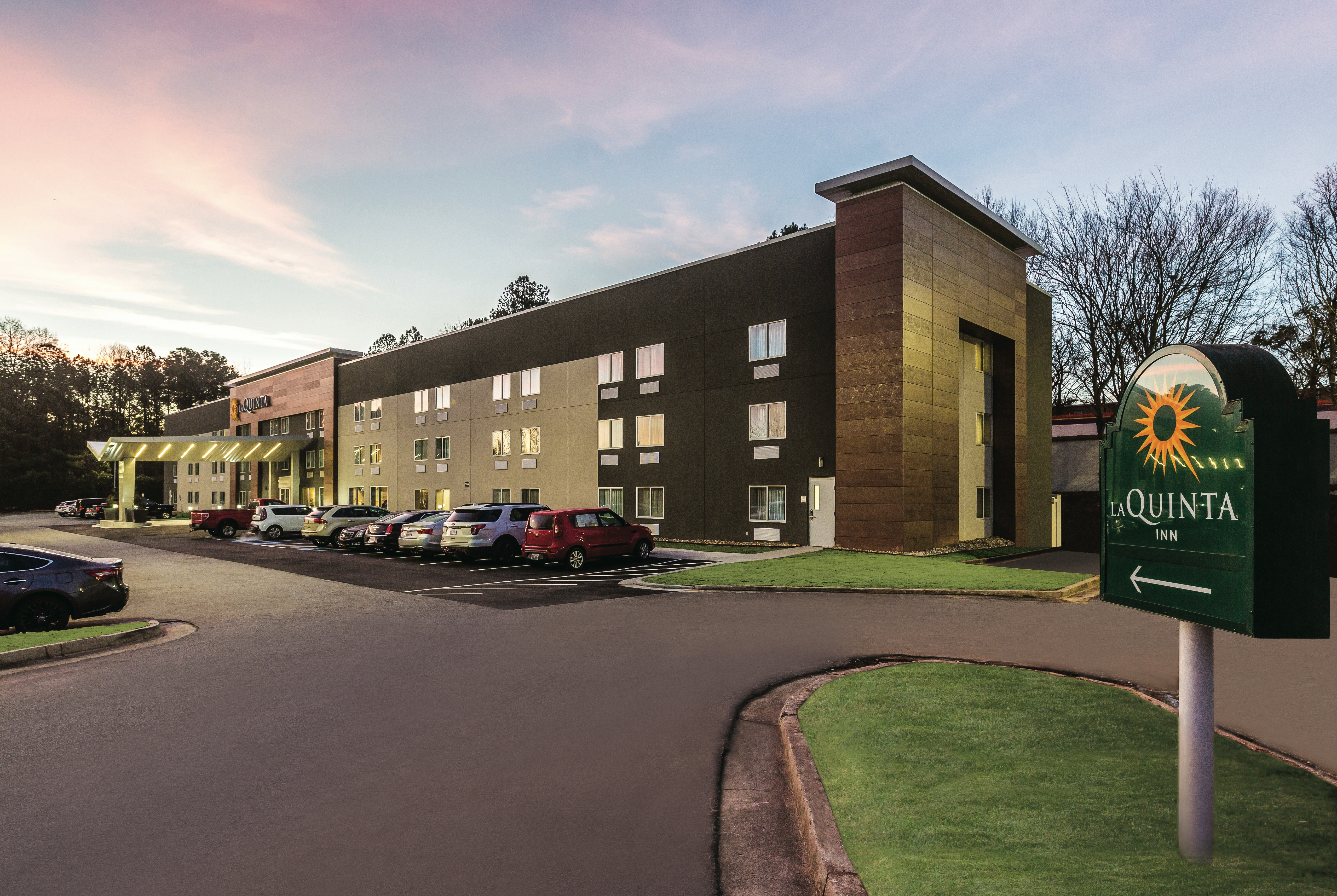 La Quinta Inn Amp Suites By Wyndham Atlanta Midtown