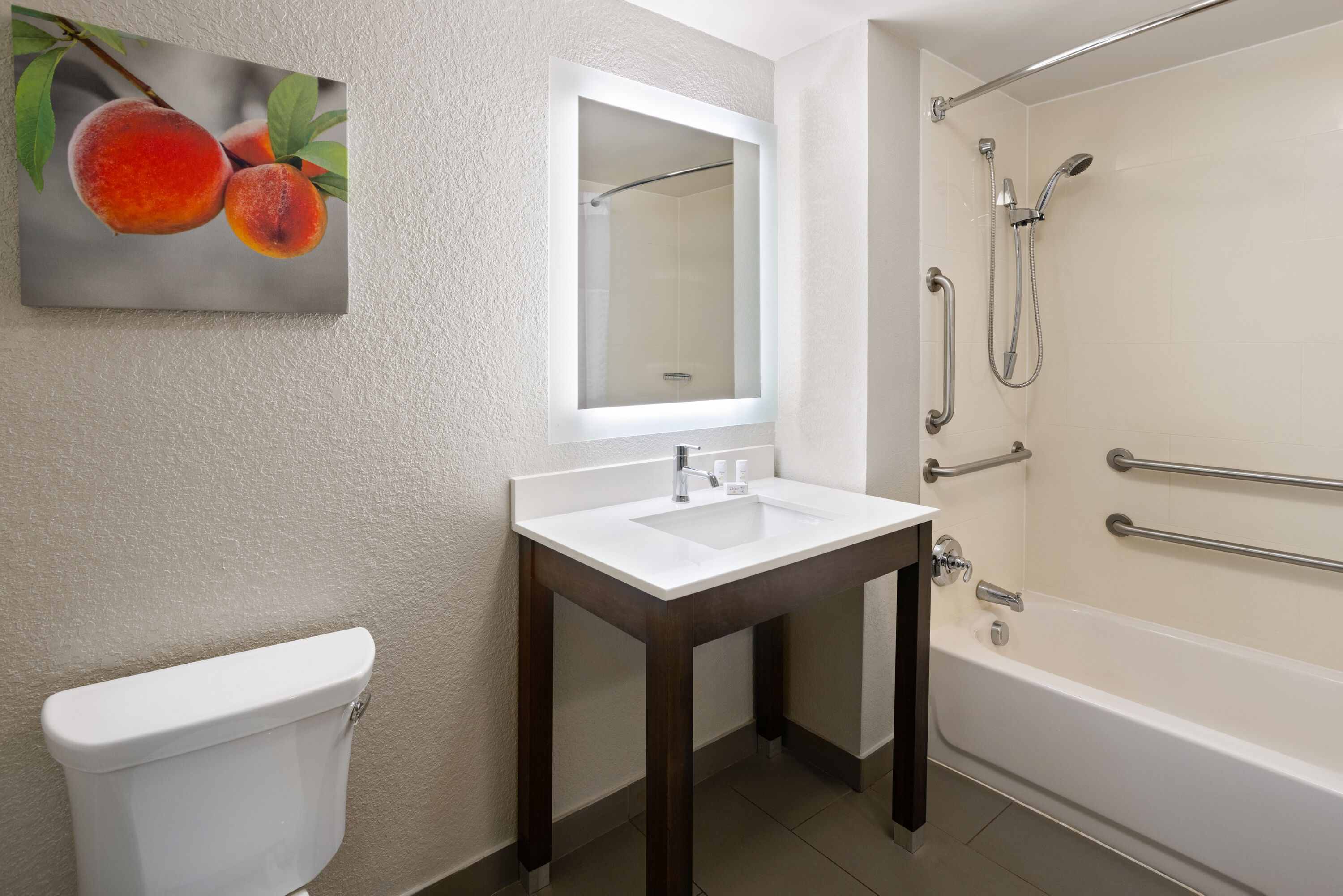 La Quinta Inn Amp Suites By Wyndham Atlanta Airport North