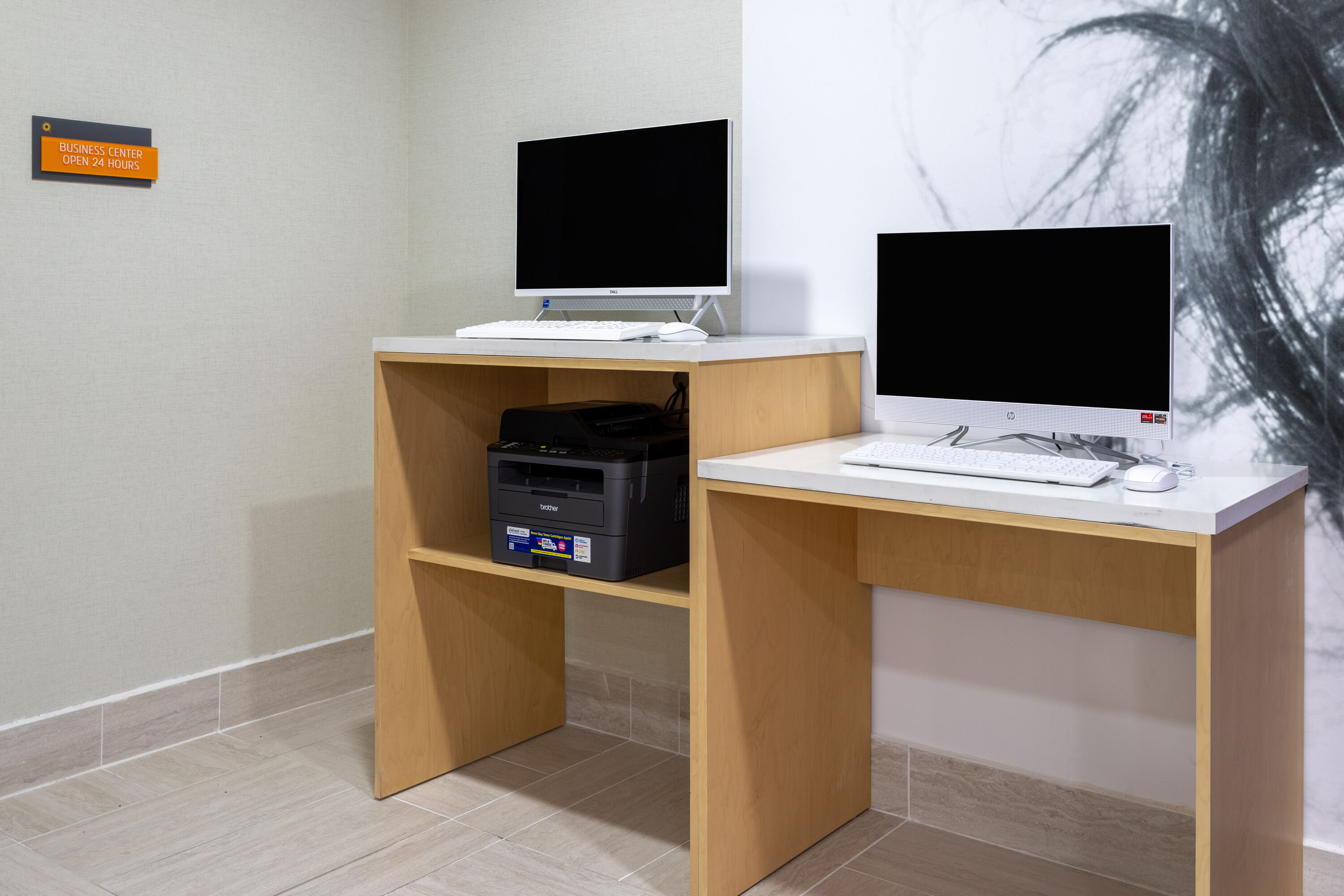 La Quinta Inn & Suites by Wyndham Augusta/Fort Eisenhower business center in Augusta, Georgia