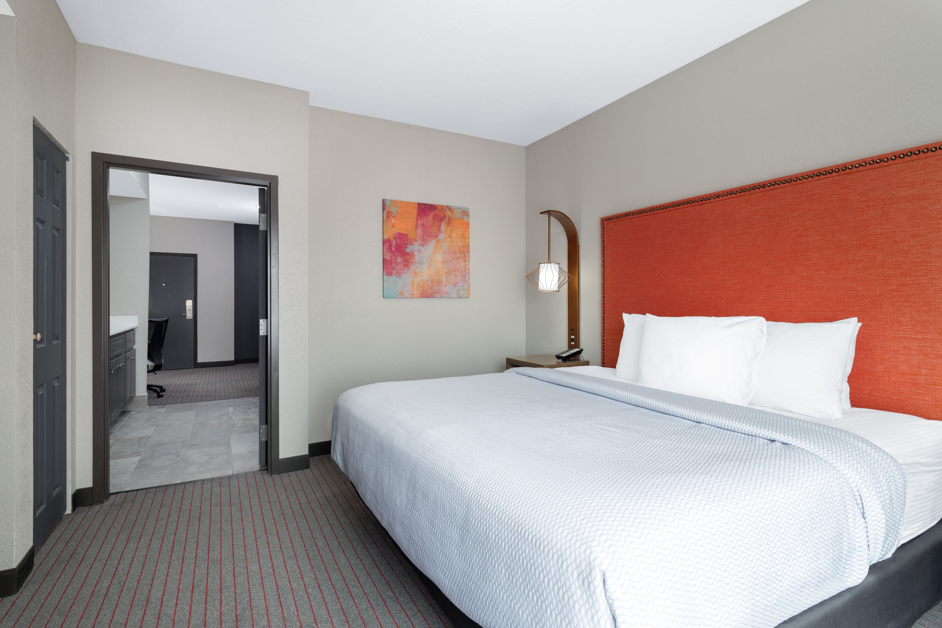 Guest room at the La Quinta Inn & Suites by Wyndham Augusta/Fort Eisenhower in Augusta, Georgia