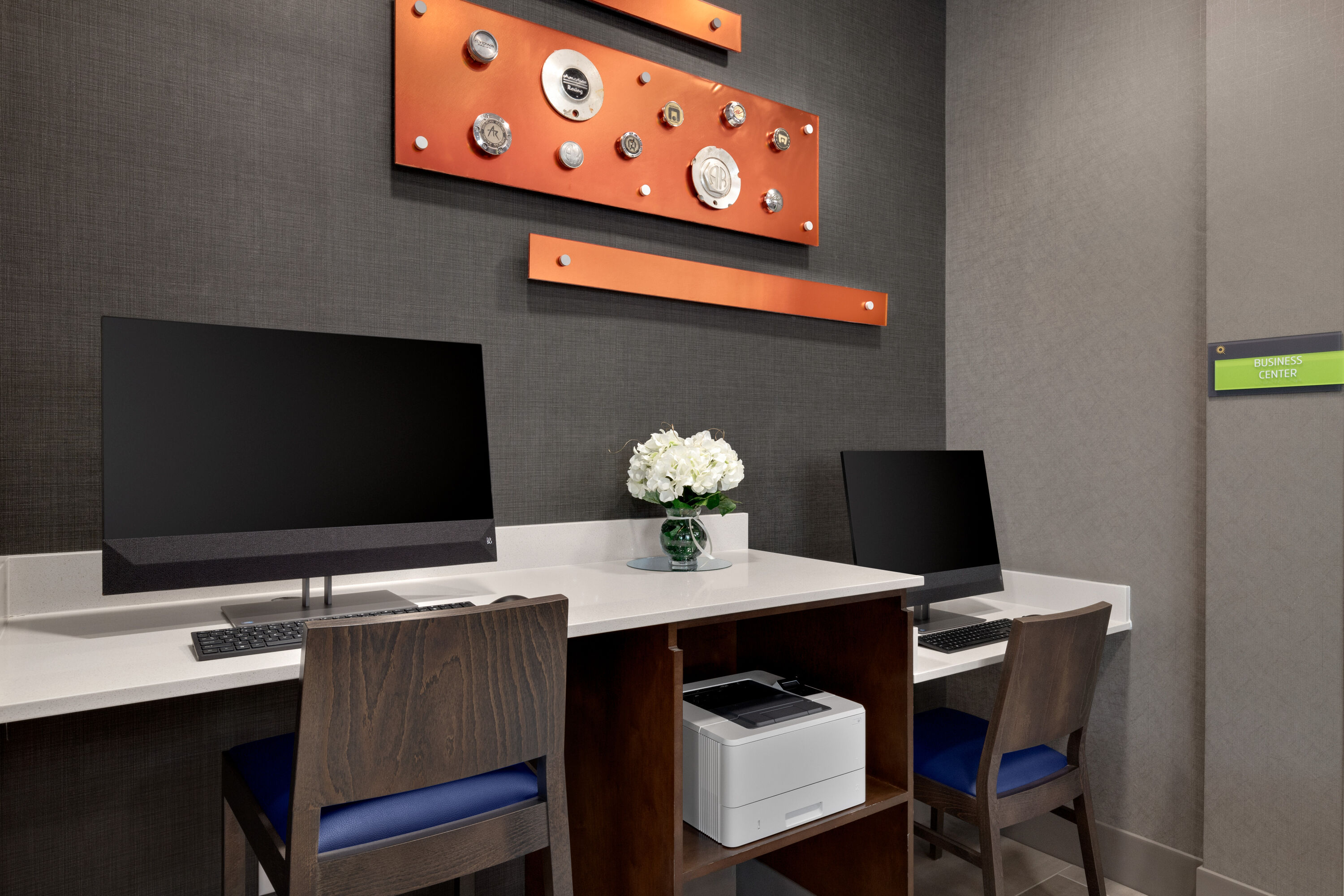 La Quinta Inn & Suites by Wyndham Braselton business center in Braselton, Georgia